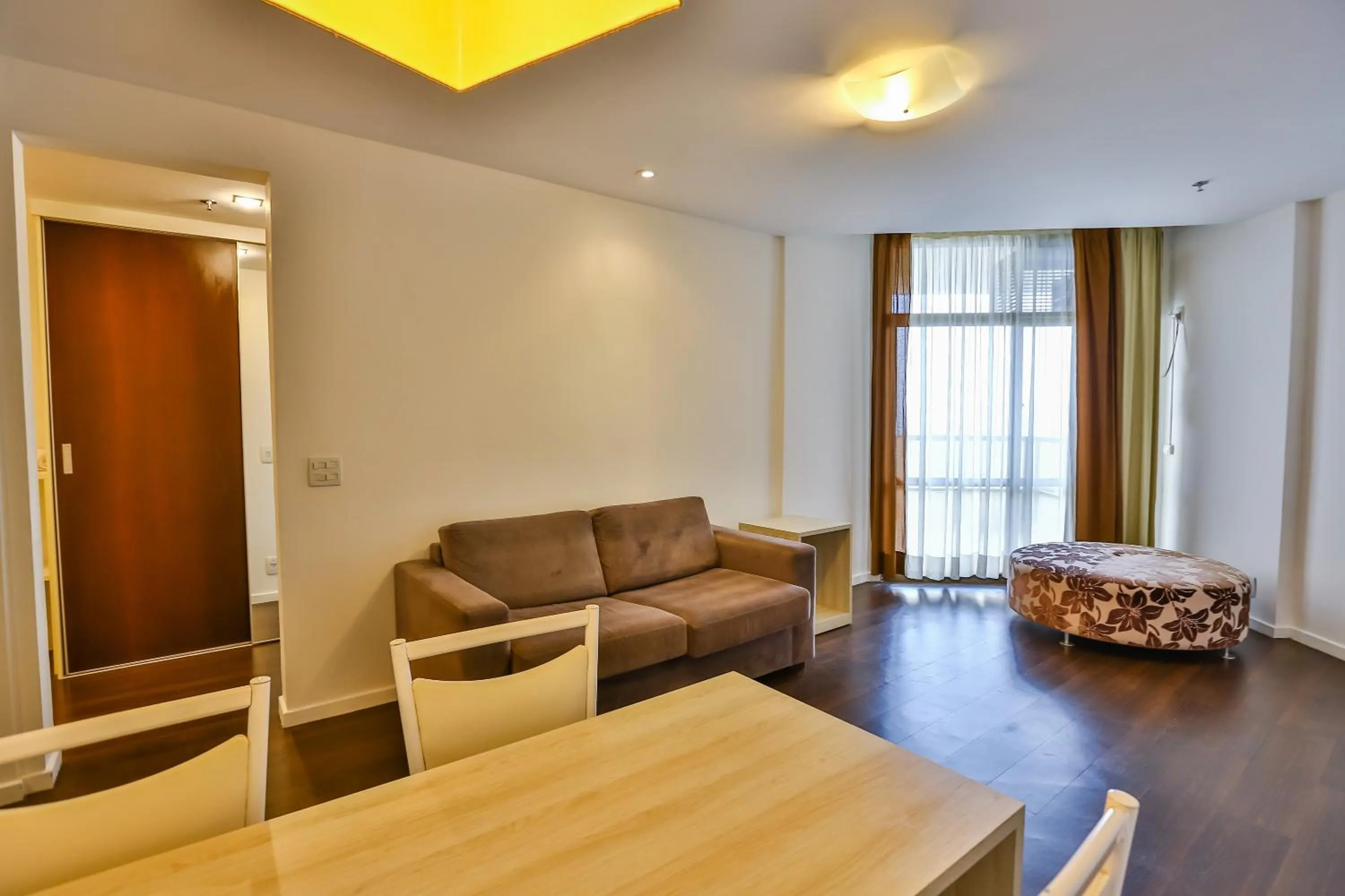 Living room in Hotel Orizzonte Niteroi by Atlantica