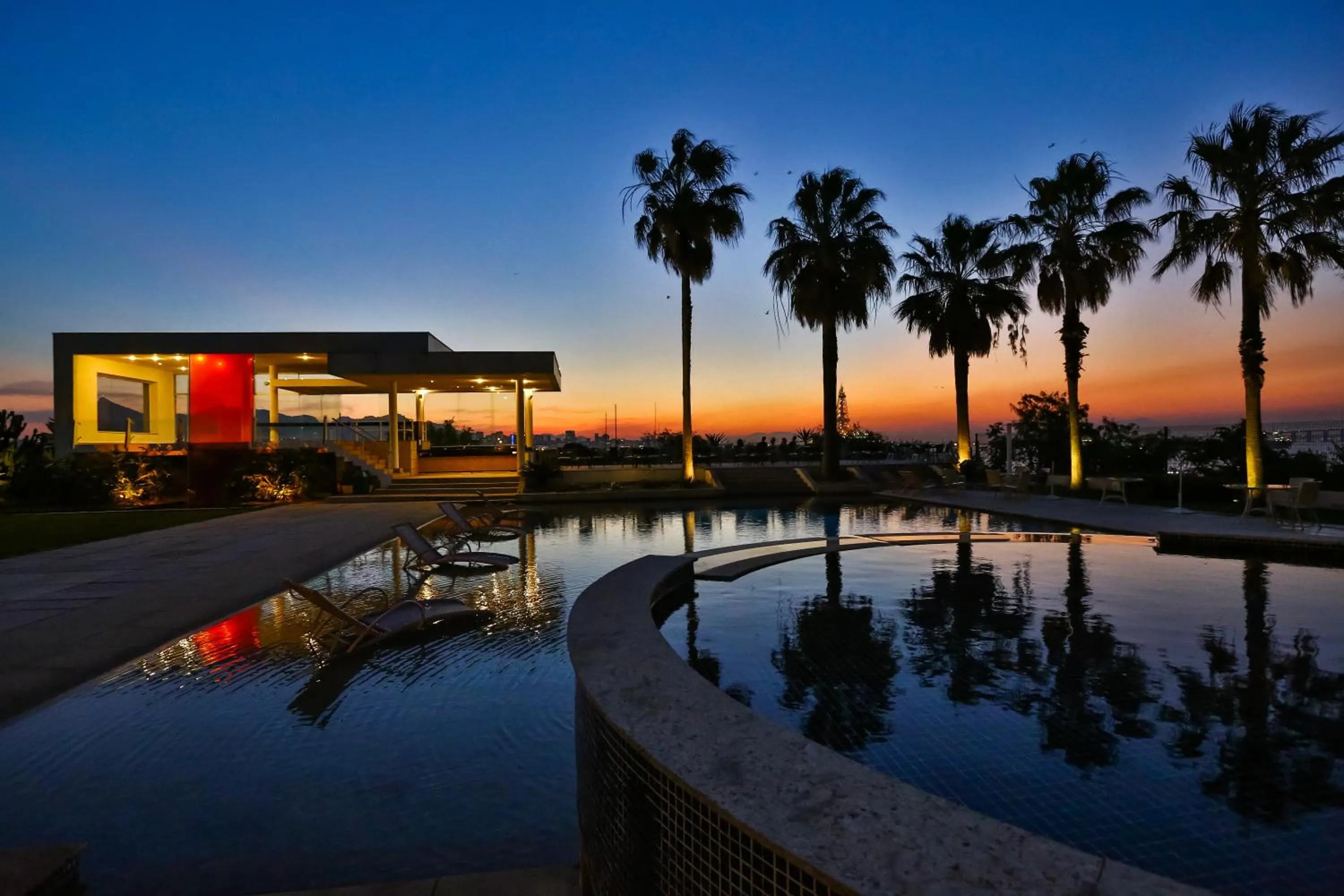 Property building in Hotel Orizzonte Niteroi by Atlantica