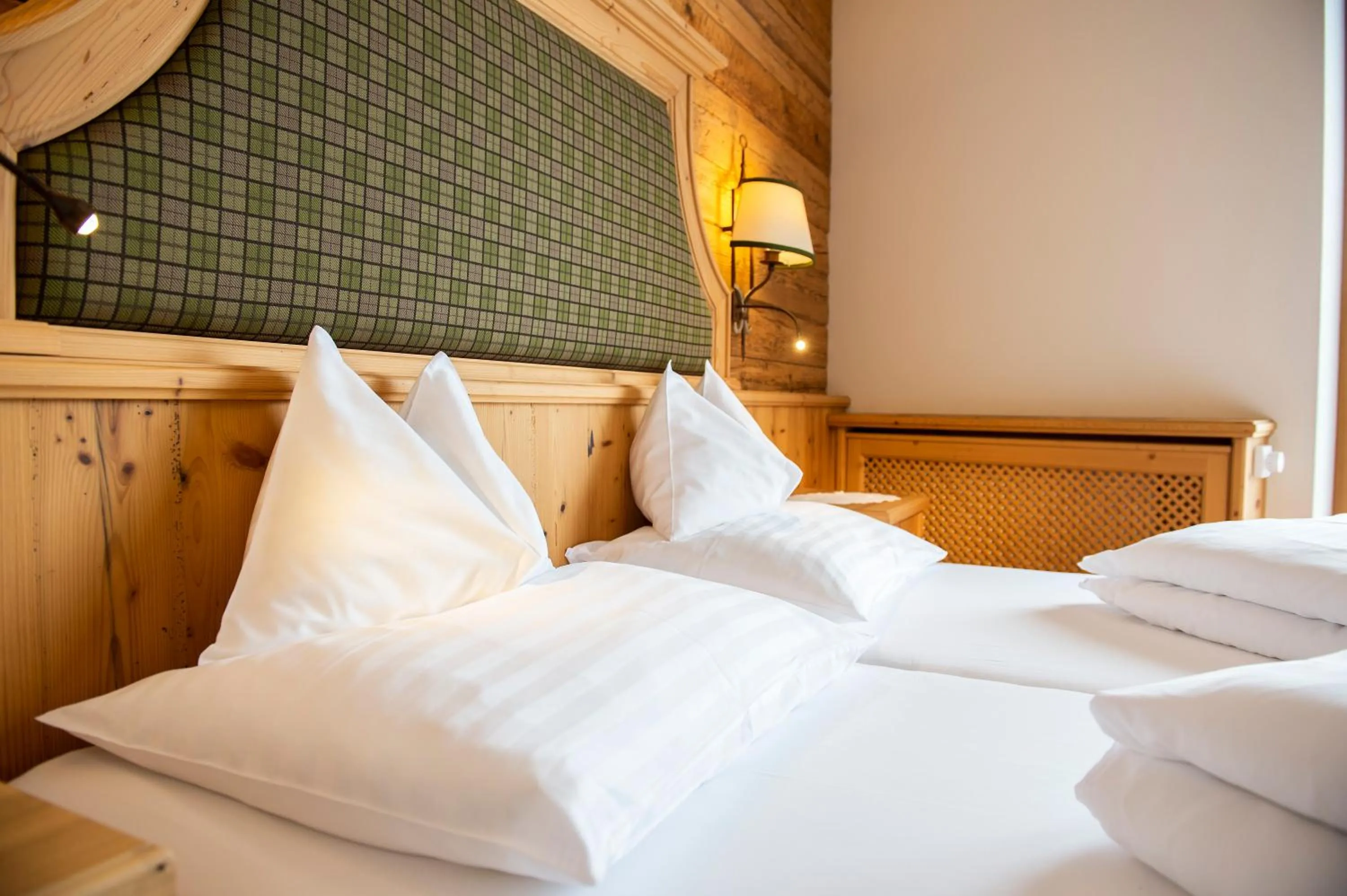 Photo of the whole room, Bed in Alpenresort Fluchthorn