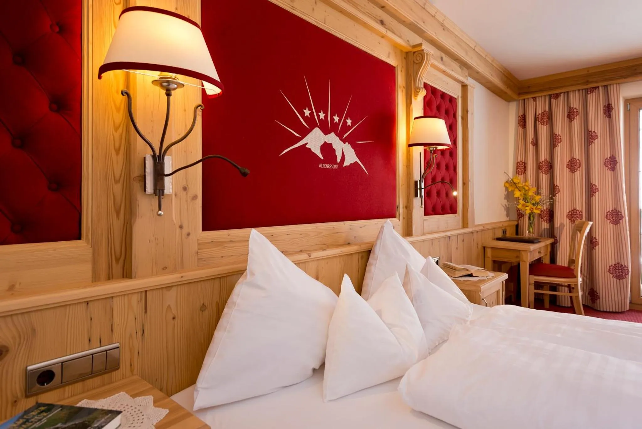 Bed in Alpenresort Fluchthorn