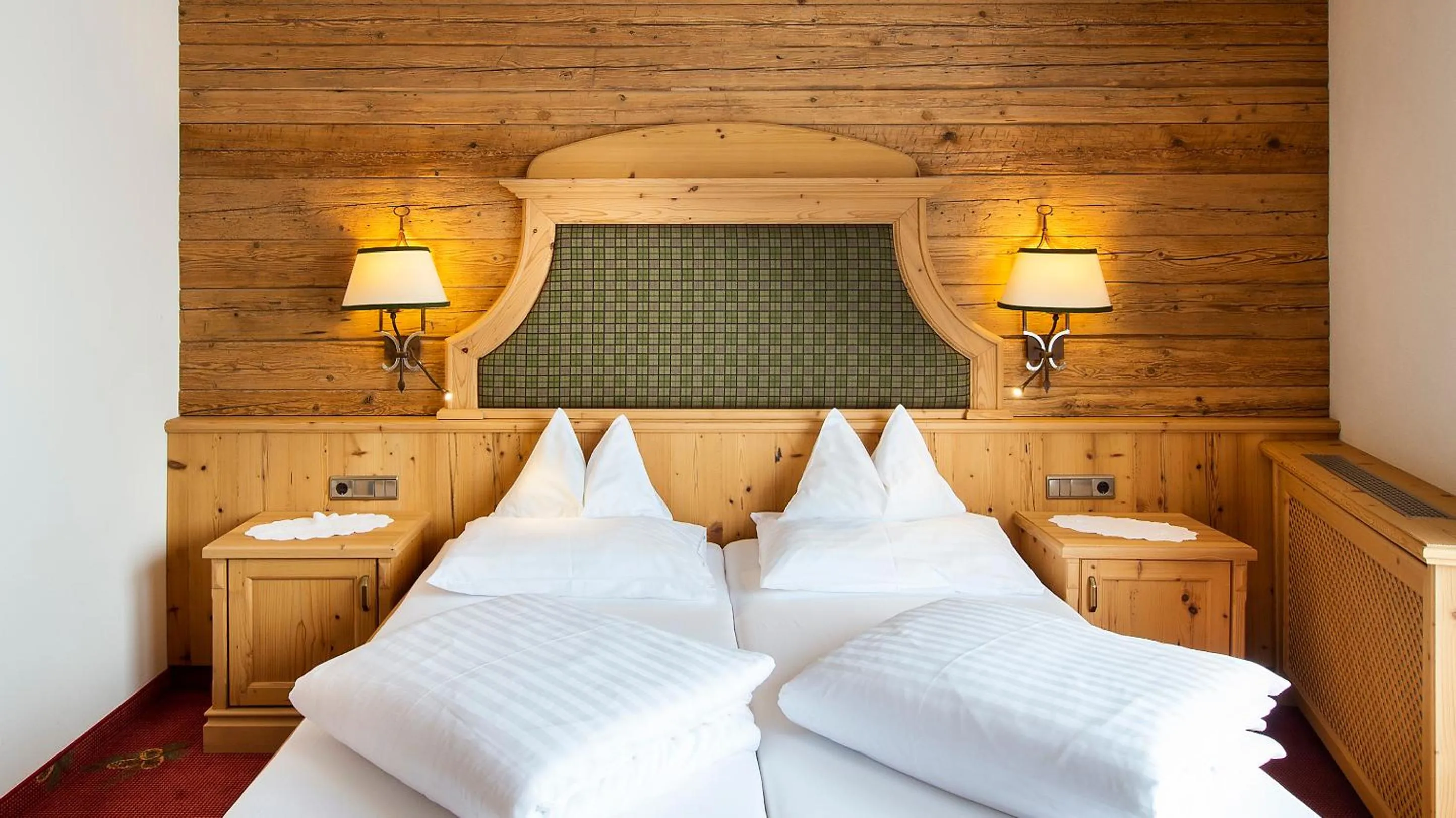 Photo of the whole room, Bed in Alpenresort Fluchthorn