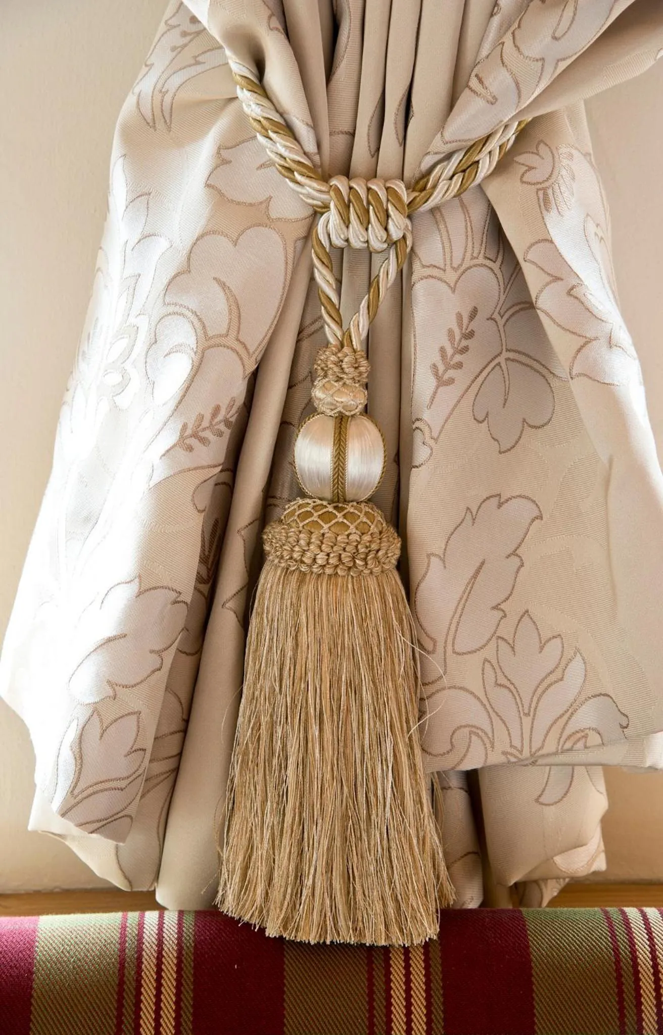 Decorative detail, Bed in Alpenresort Fluchthorn