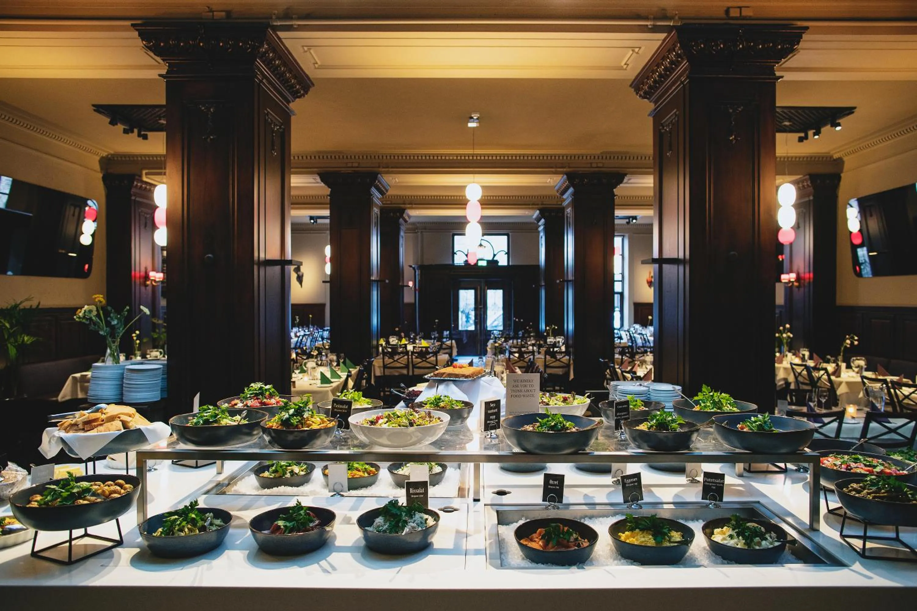 Restaurant/places to eat in Grand Hotel Terminus