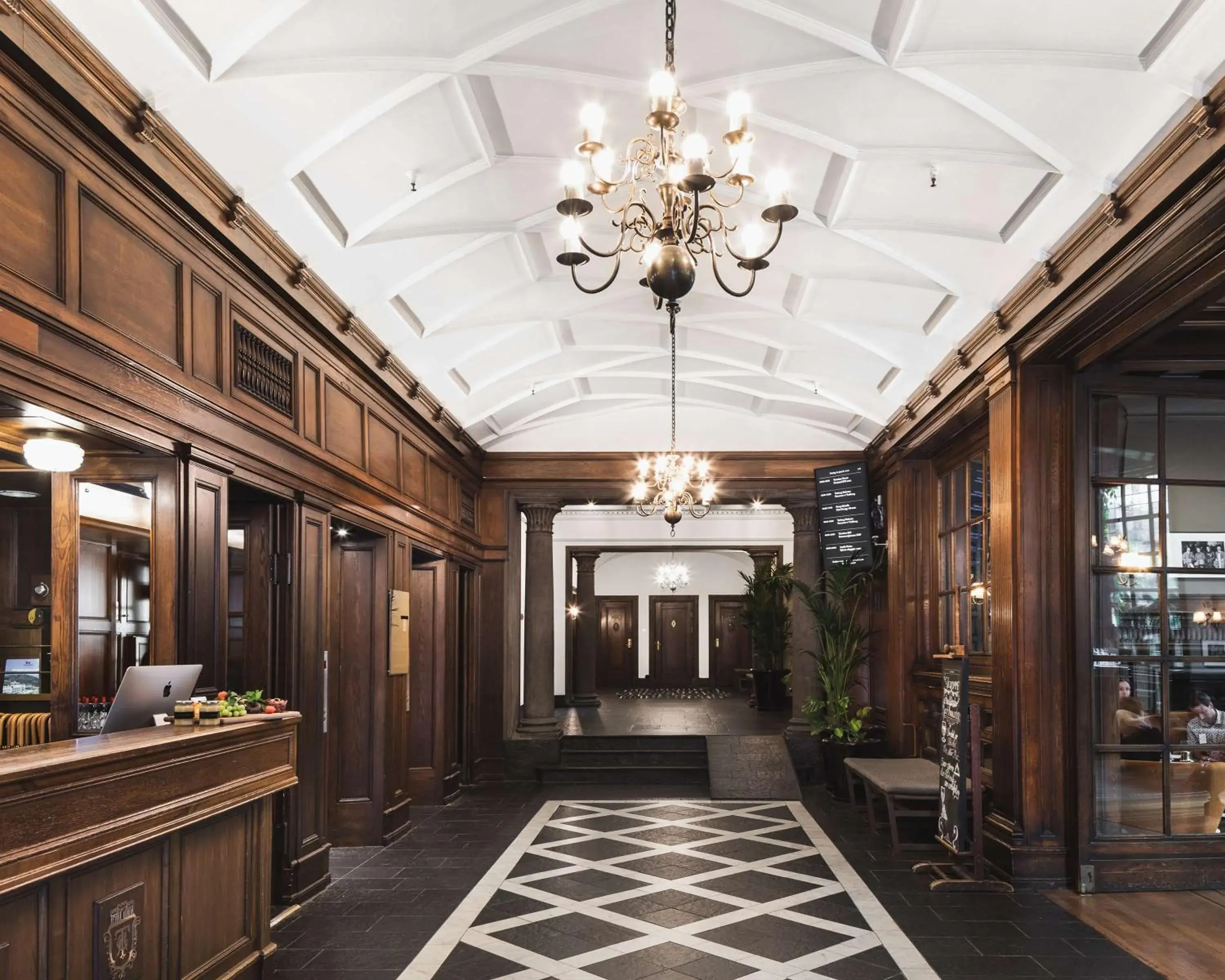 Lobby or reception in Grand Hotel Terminus Lobby or reception in Grand Hotel Terminus