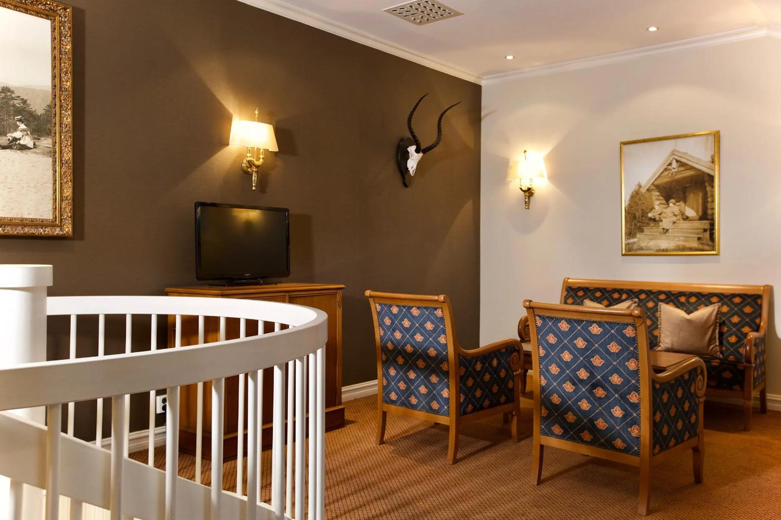 Living room in Losby Gods Manor