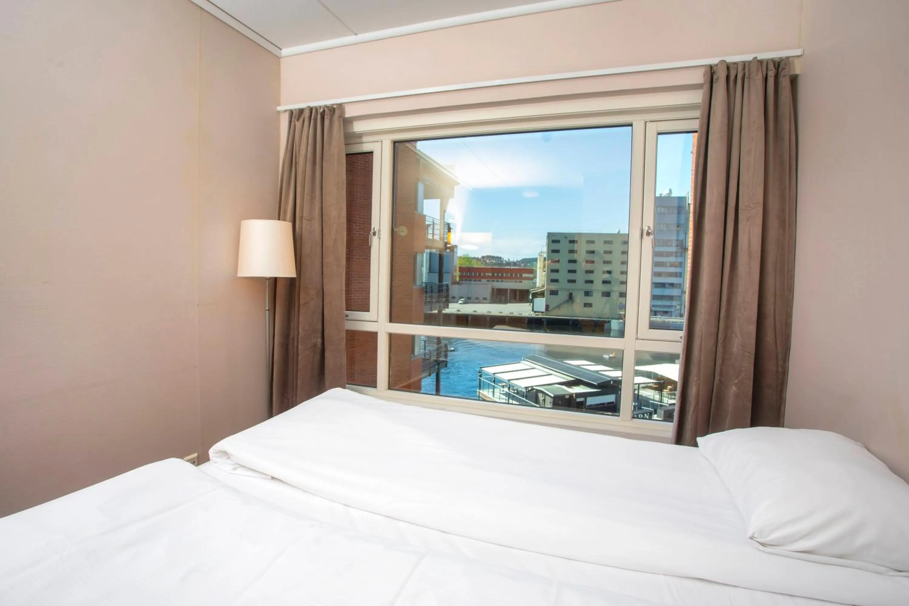 Bed in Clarion Collection Hotel Bryggeparken