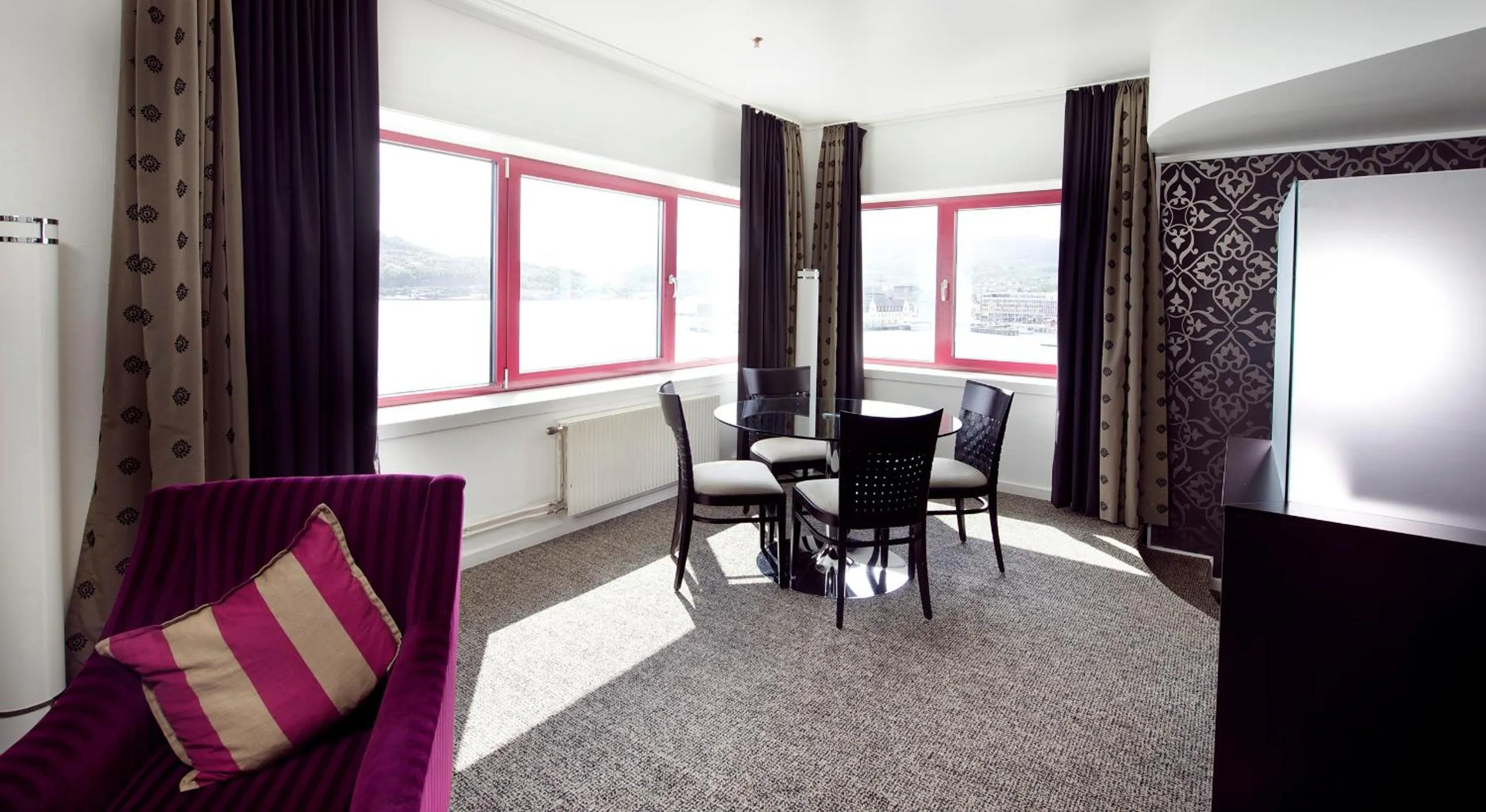 Dining area in Home Hotel Arcticus