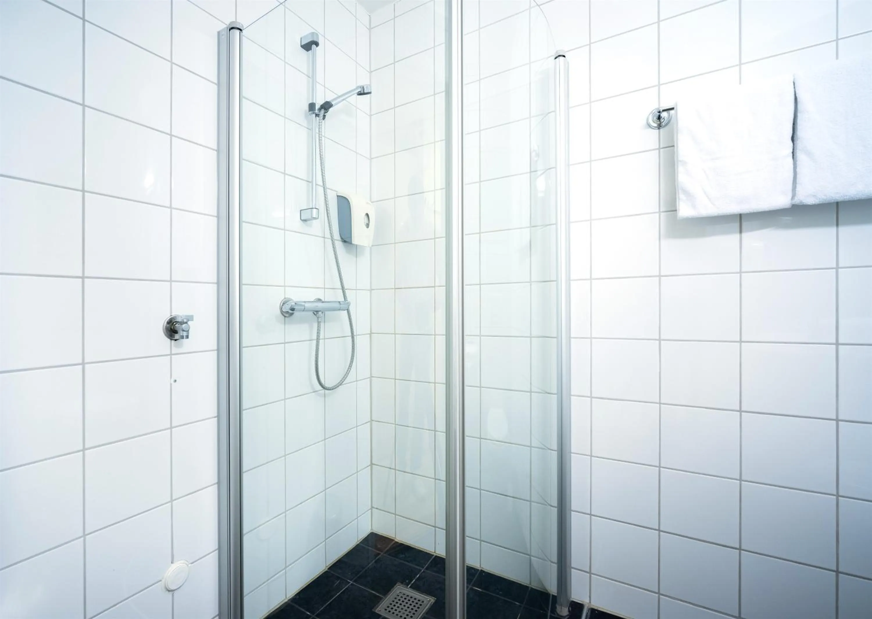 Bathroom in Enter City Hotel