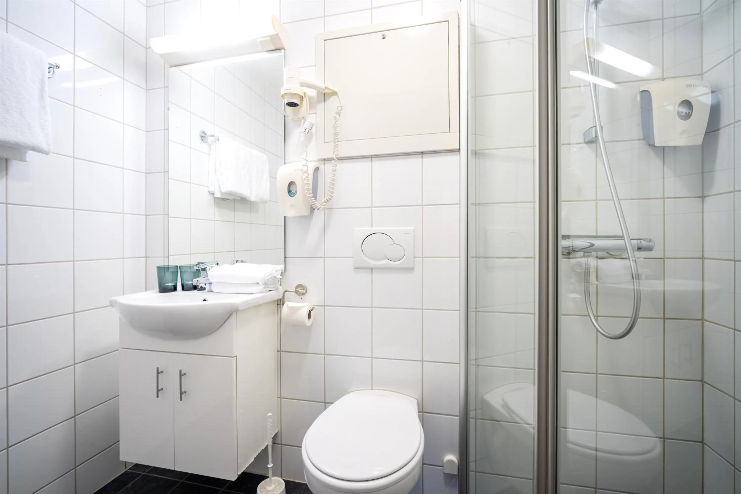 Bathroom in Enter City Hotel