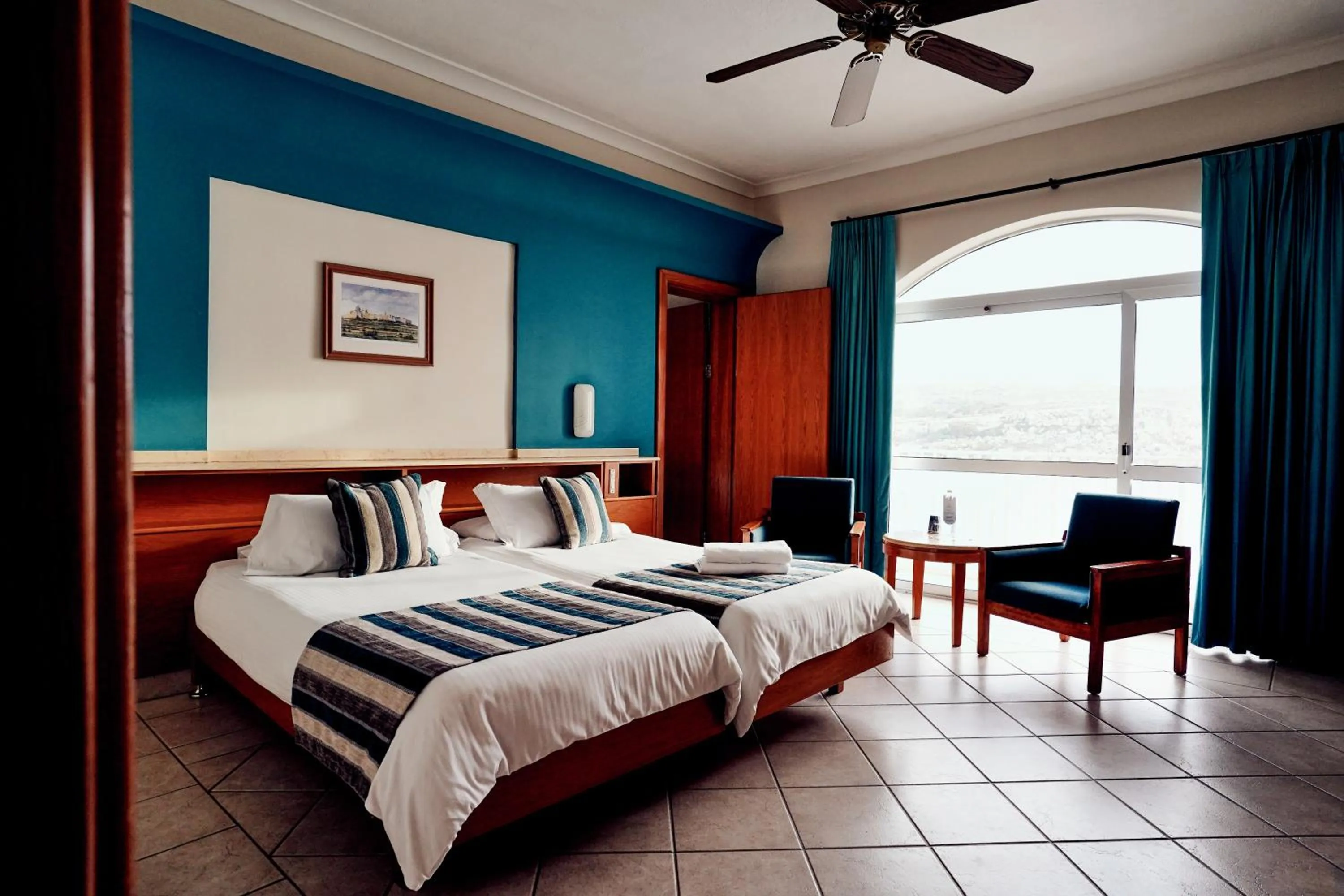 Bedroom, Bed in Paradise Bay Resort