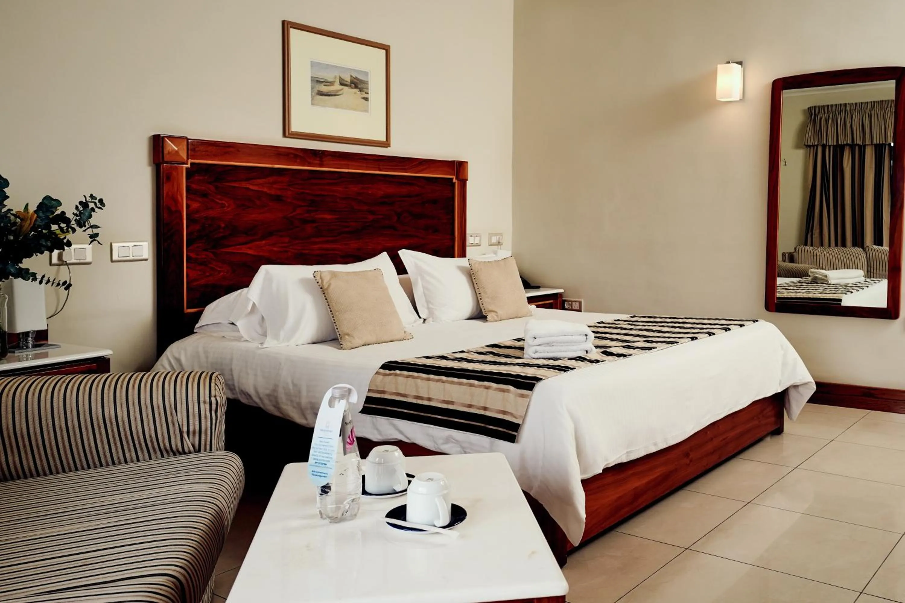 Bedroom, Bed in Paradise Bay Resort