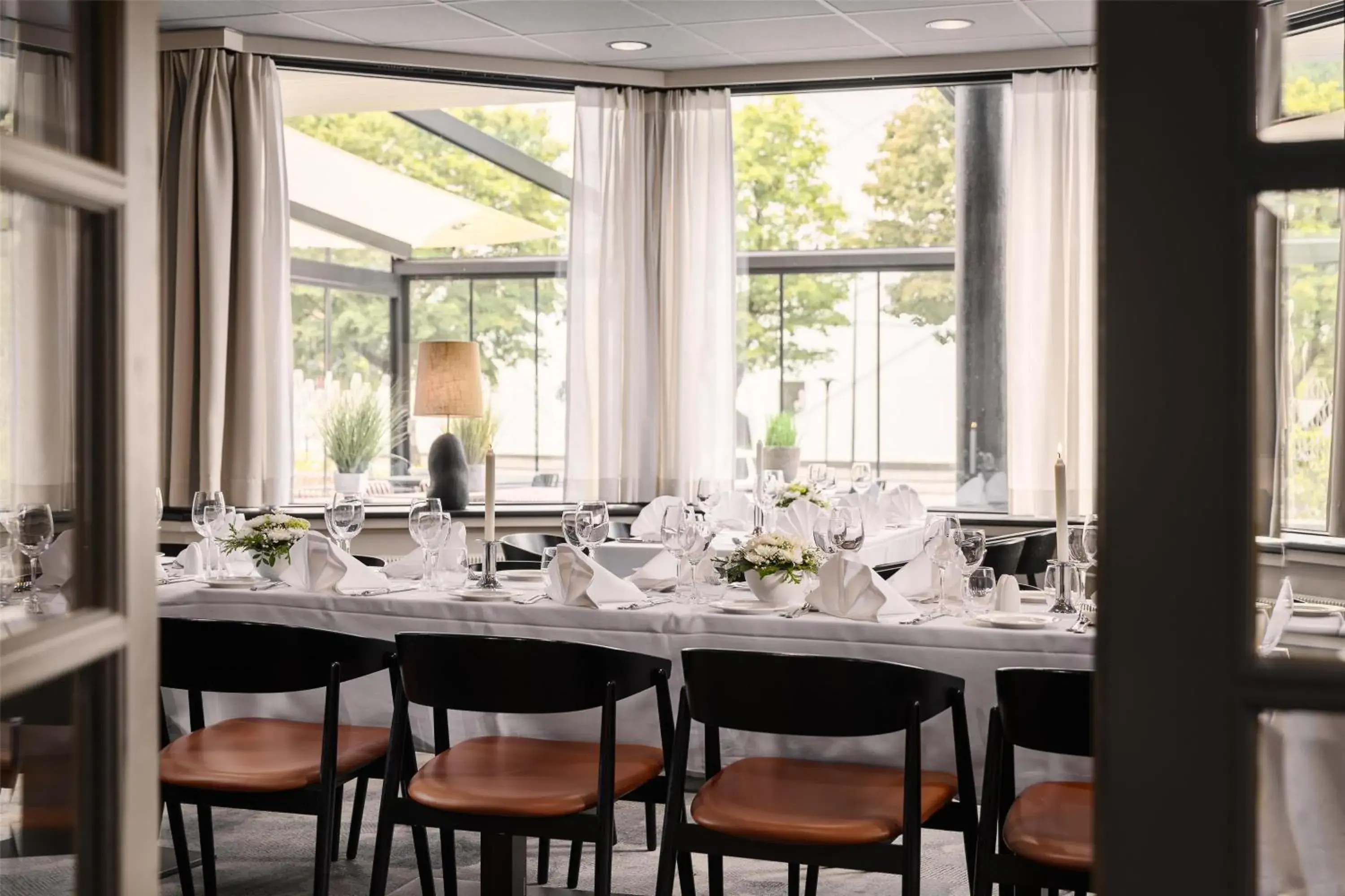 Restaurant/places to eat in Scandic Sunnfjord Hotel & Spa Restaurant/places to eat in Scandic Sunnfjord Hotel & Spa