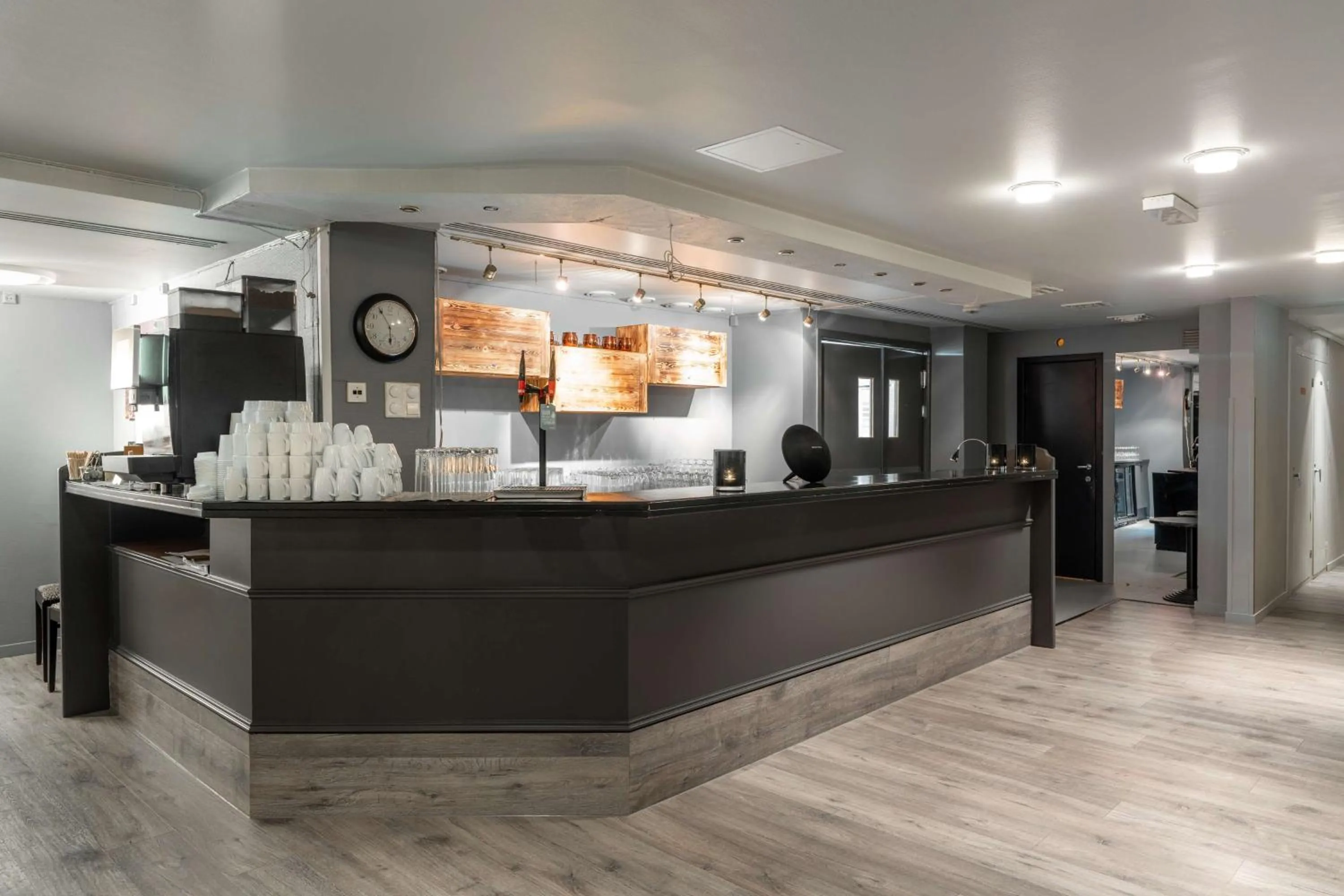 Lounge or bar in Scandic Vadsø