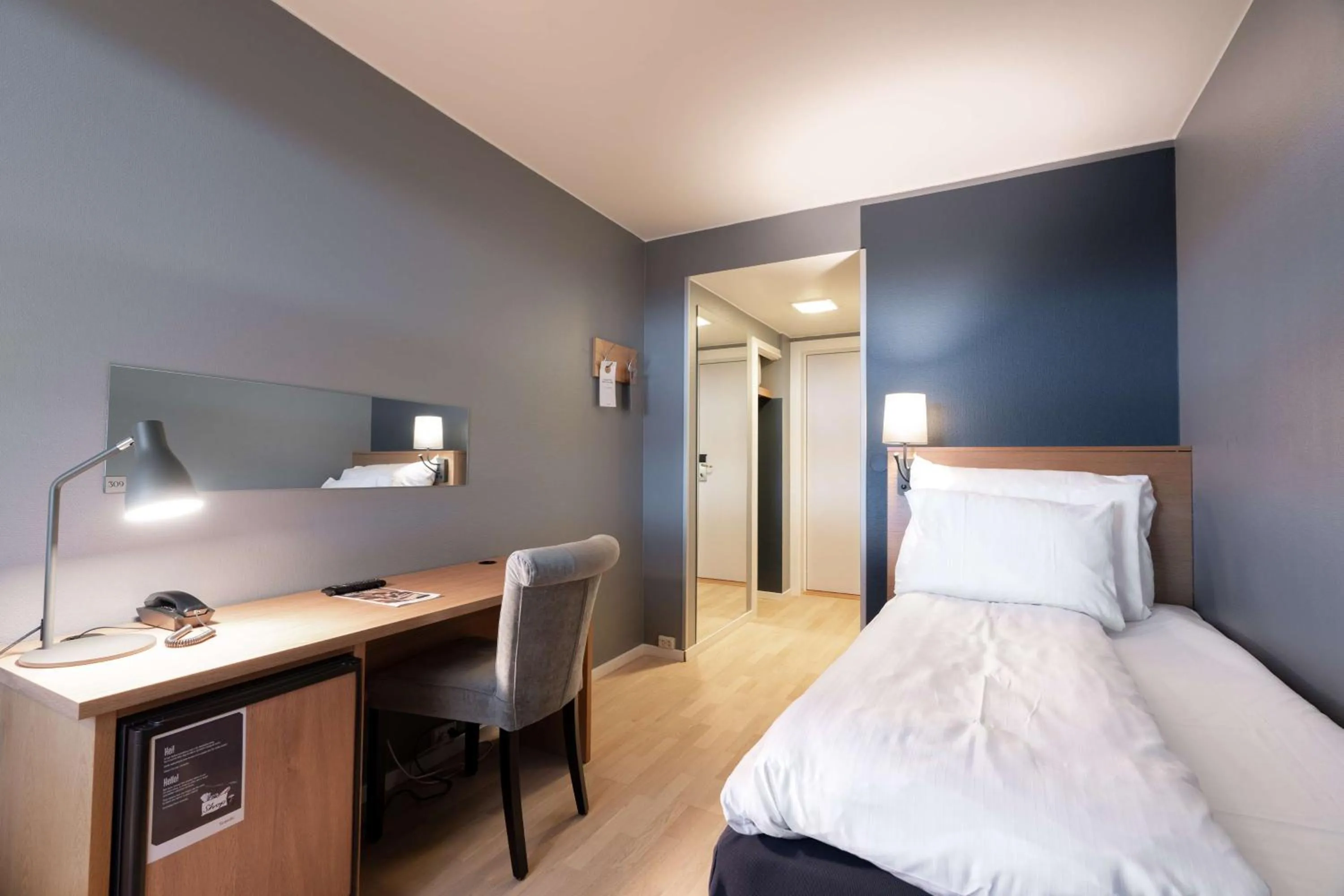 Bedroom, Bed in Scandic Vadsø