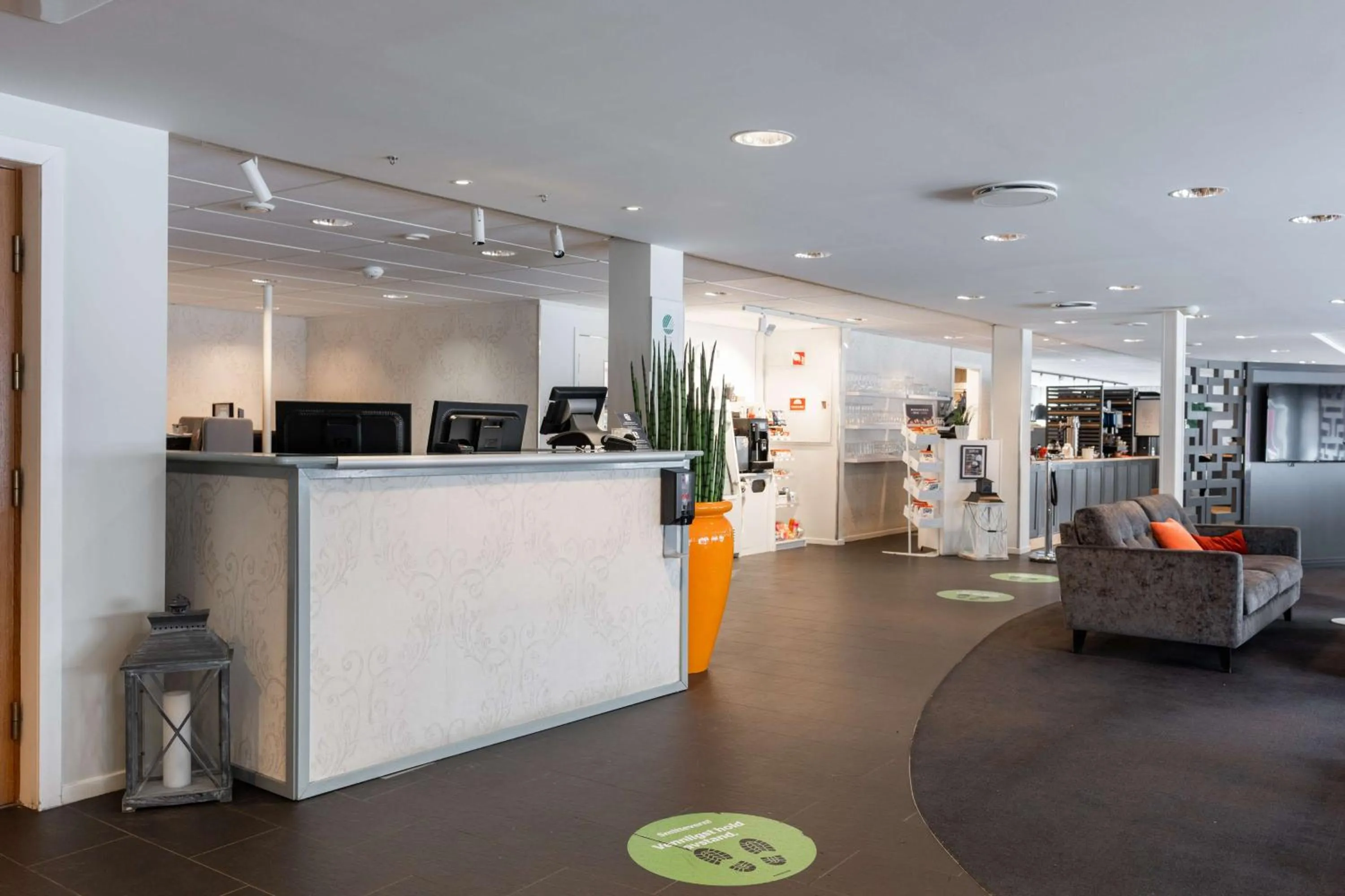 Lobby or reception in Scandic Bryggen