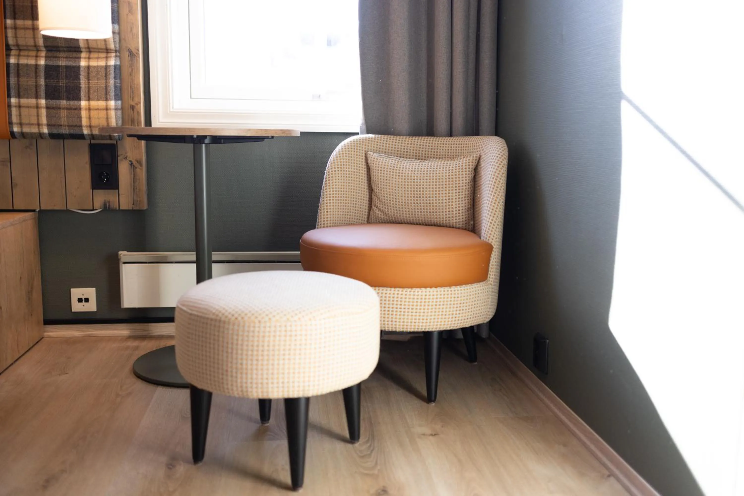 Seating area in Scandic Svolvær