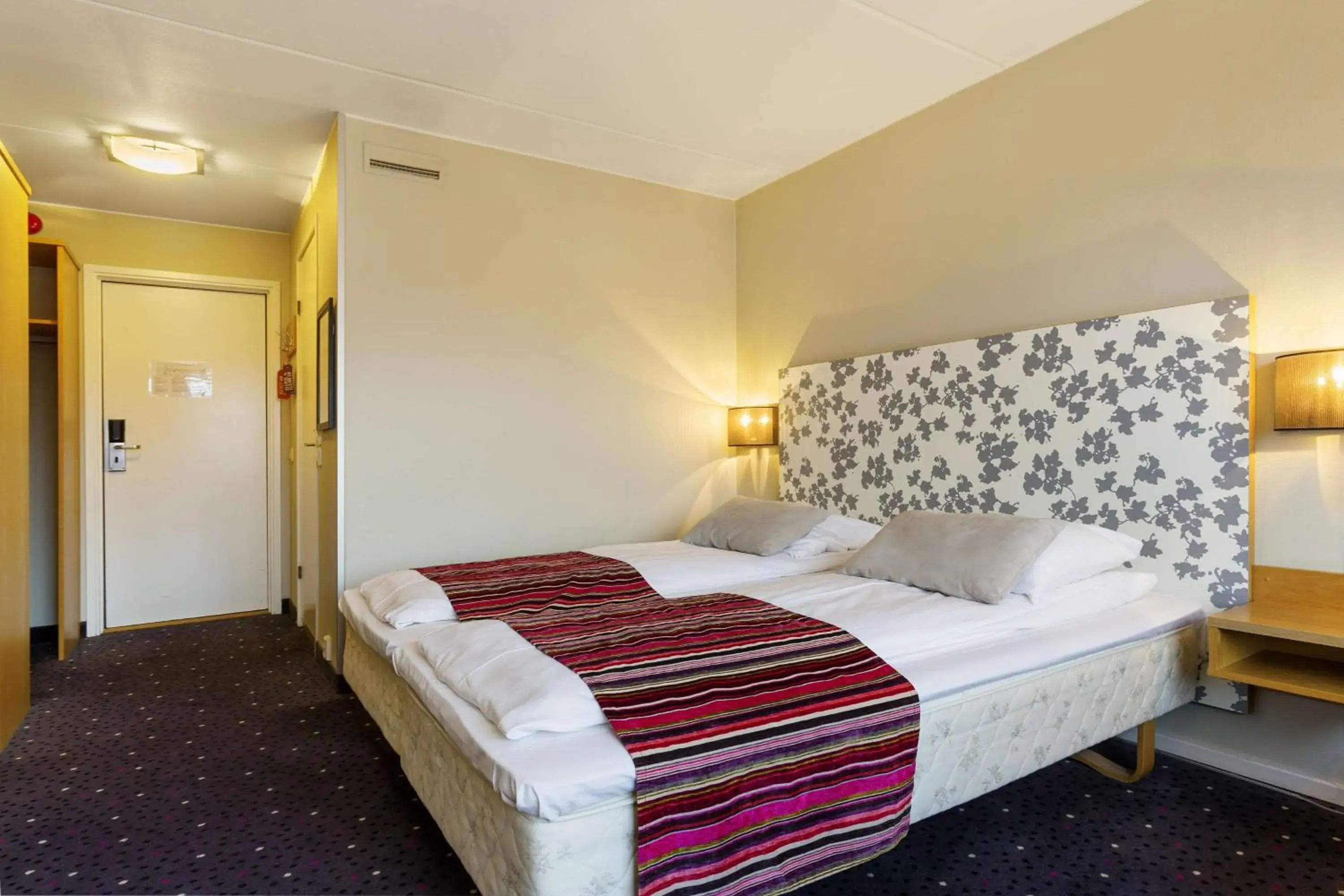 Photo of the whole room, Bed in Scandic Kirkenes Photo of the whole room, Bed in Scandic Kirkenes