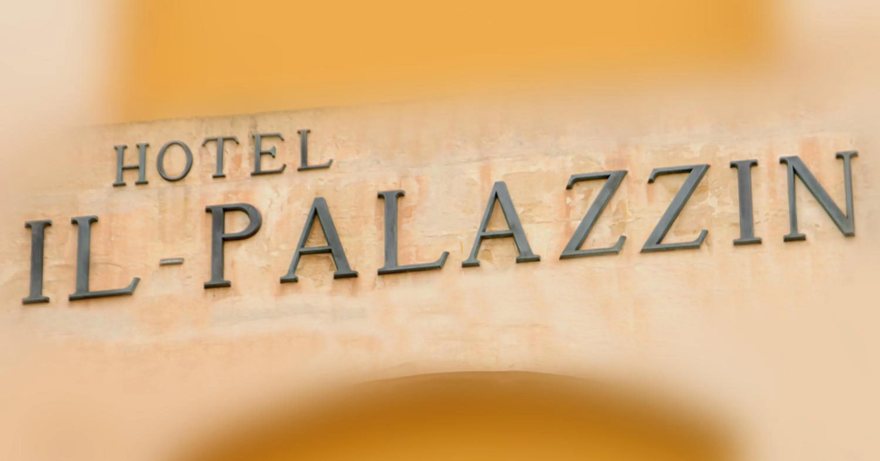 Decorative detail in Il Palazzin Hotel
