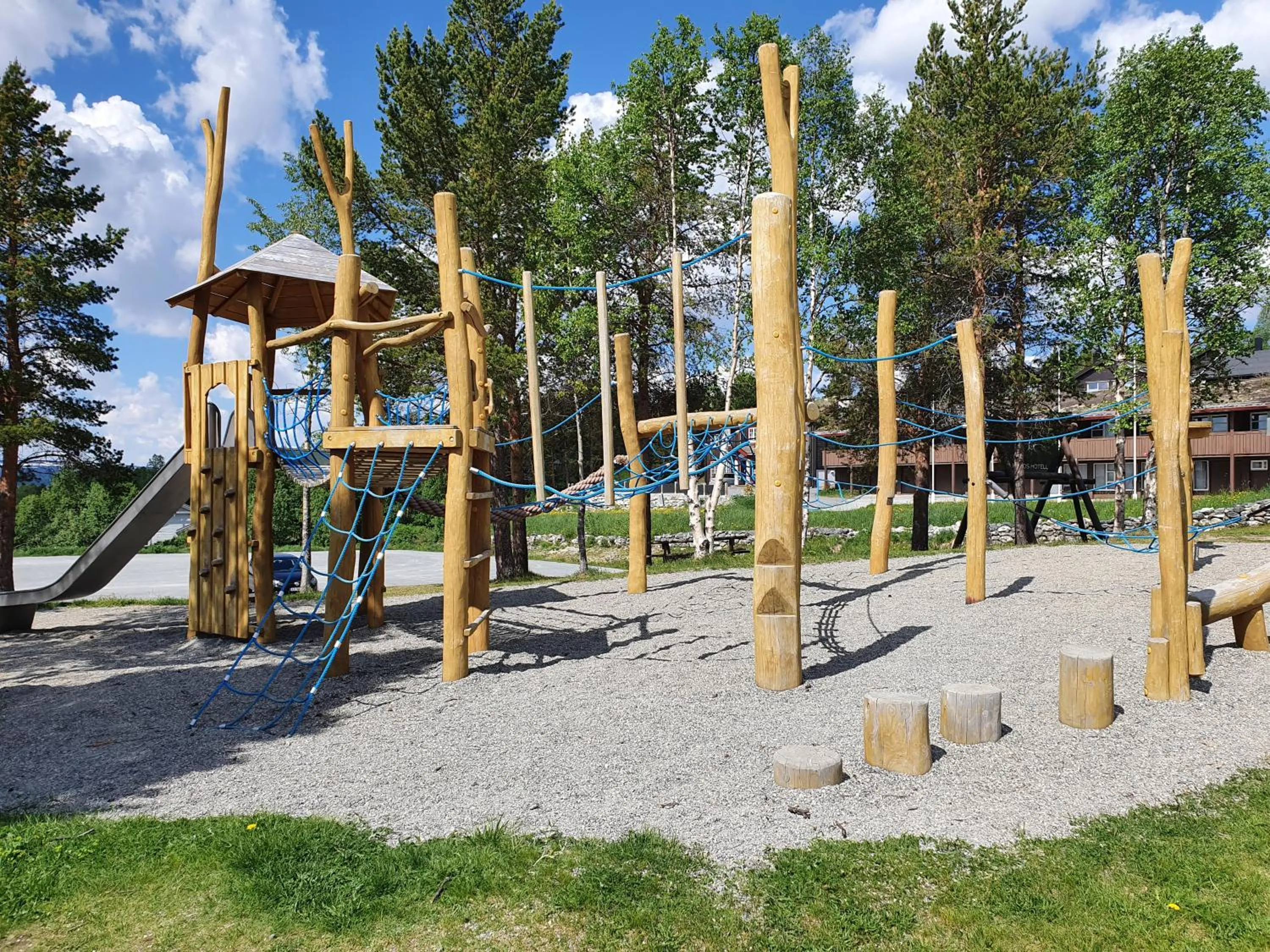 Children play ground in Røros Hotell - Bad & Velvære