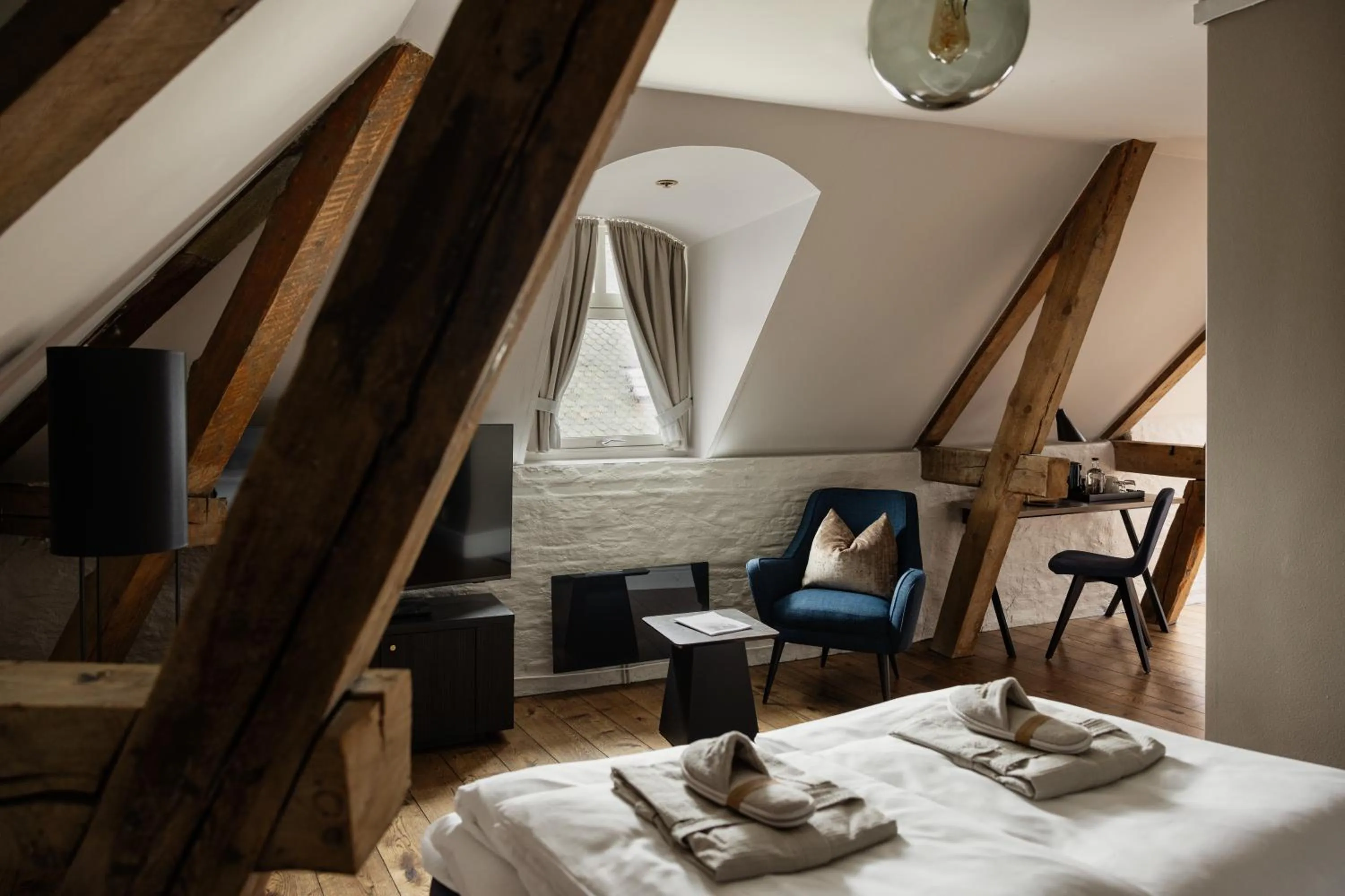 Bed in Hotel Brosundet