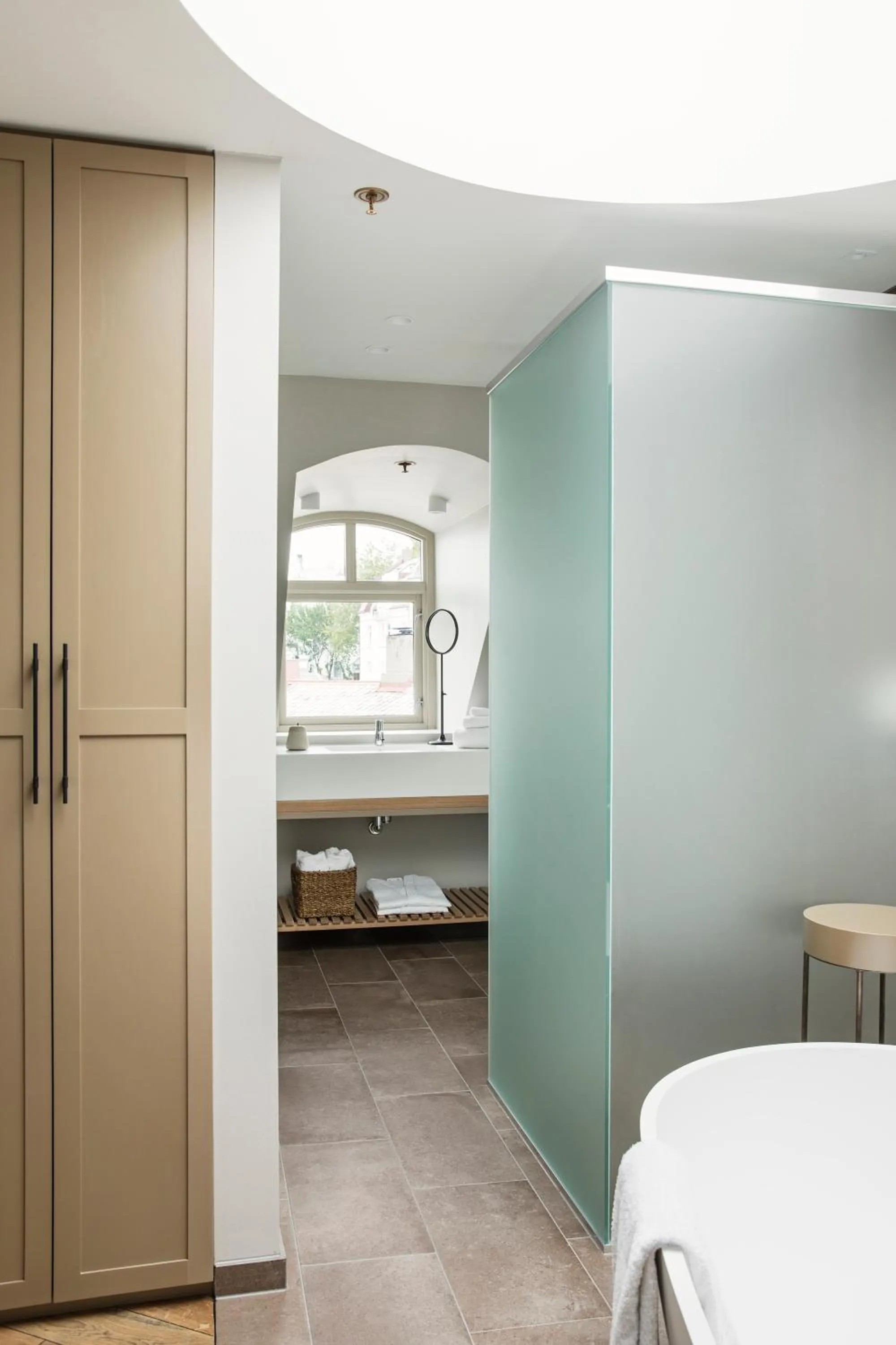 Shower in Hotel Brosundet