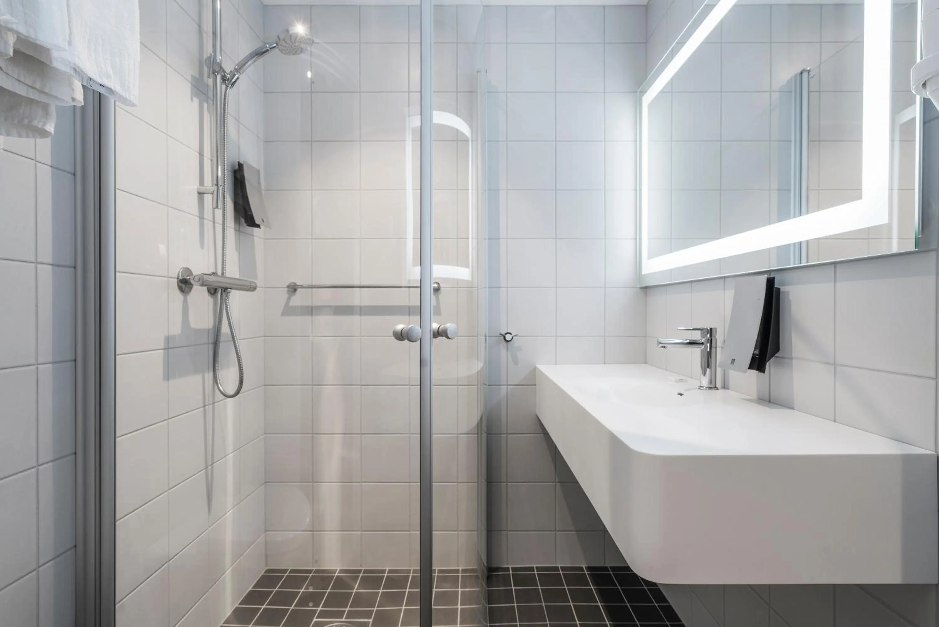 Shower in Thon Hotel Lofoten