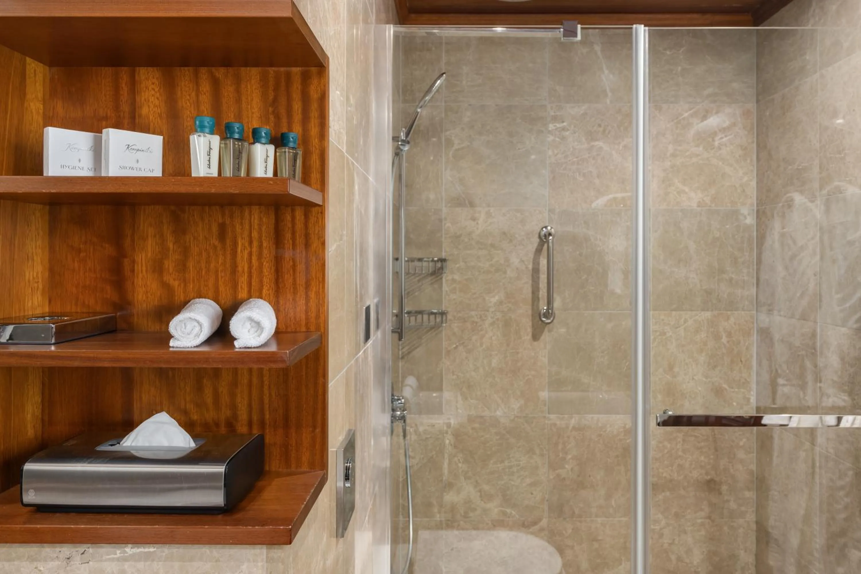 Bathroom in Kempinski Hotel San Lawrenz