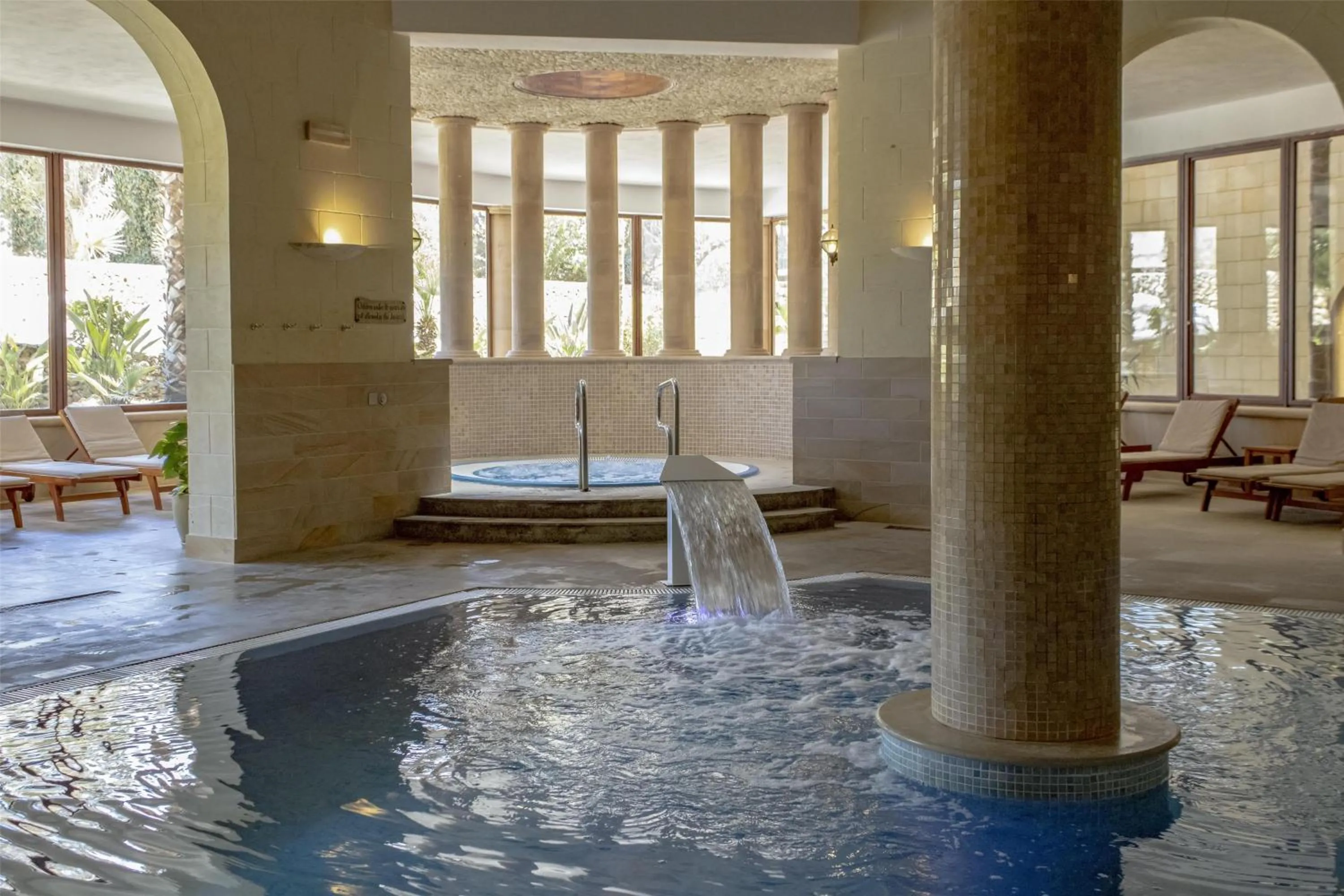 Pool view in Kempinski Hotel San Lawrenz