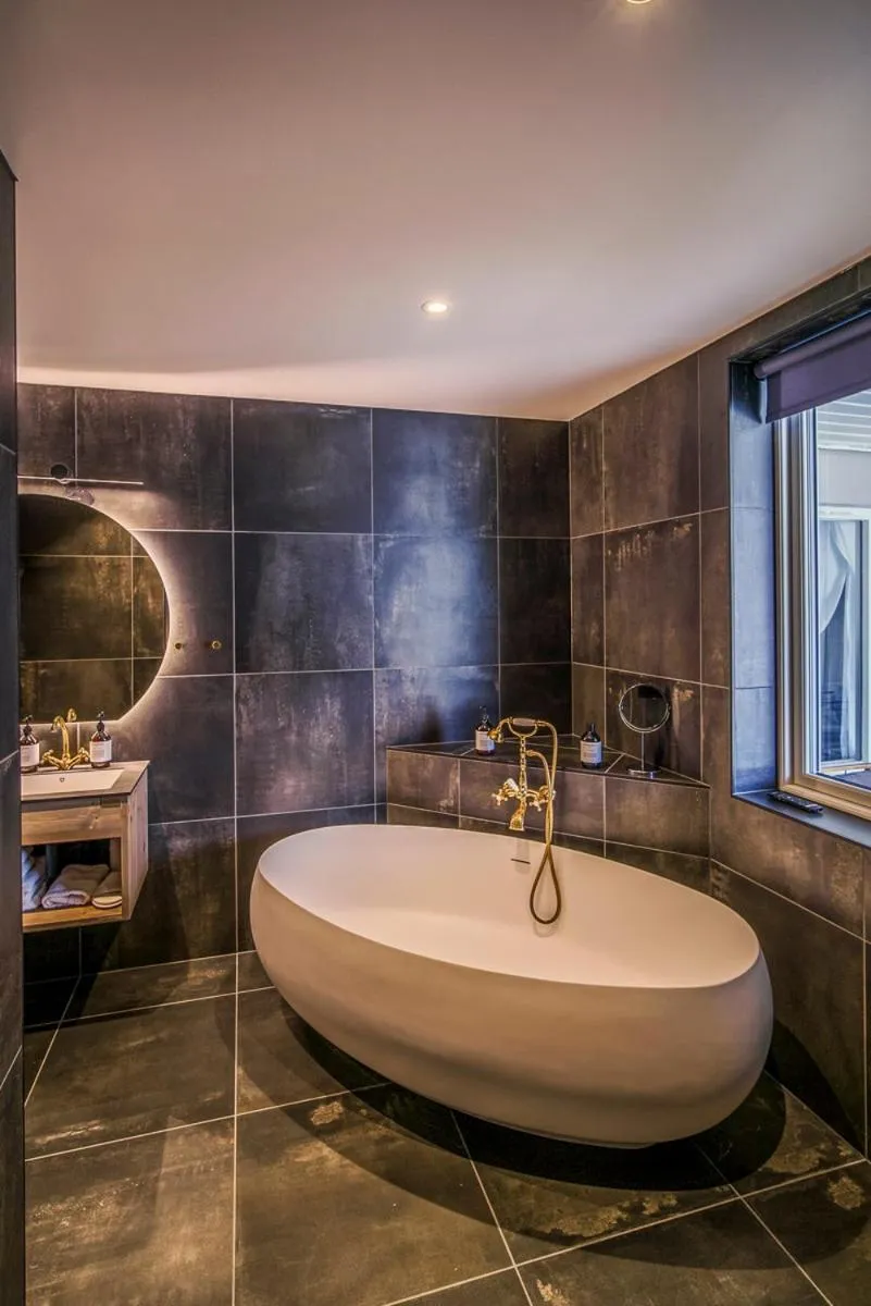 Bathroom in Villa Vågå - by Classic Norway Hotels