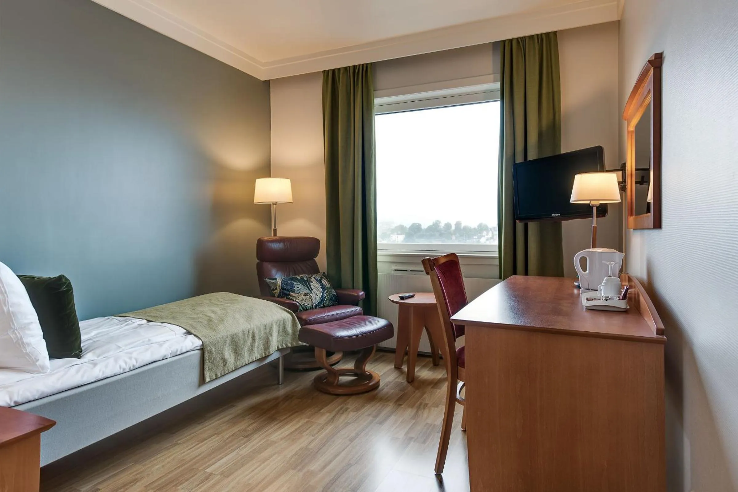 Photo of the whole room, Bed in Hotell Vic Porsgrunn