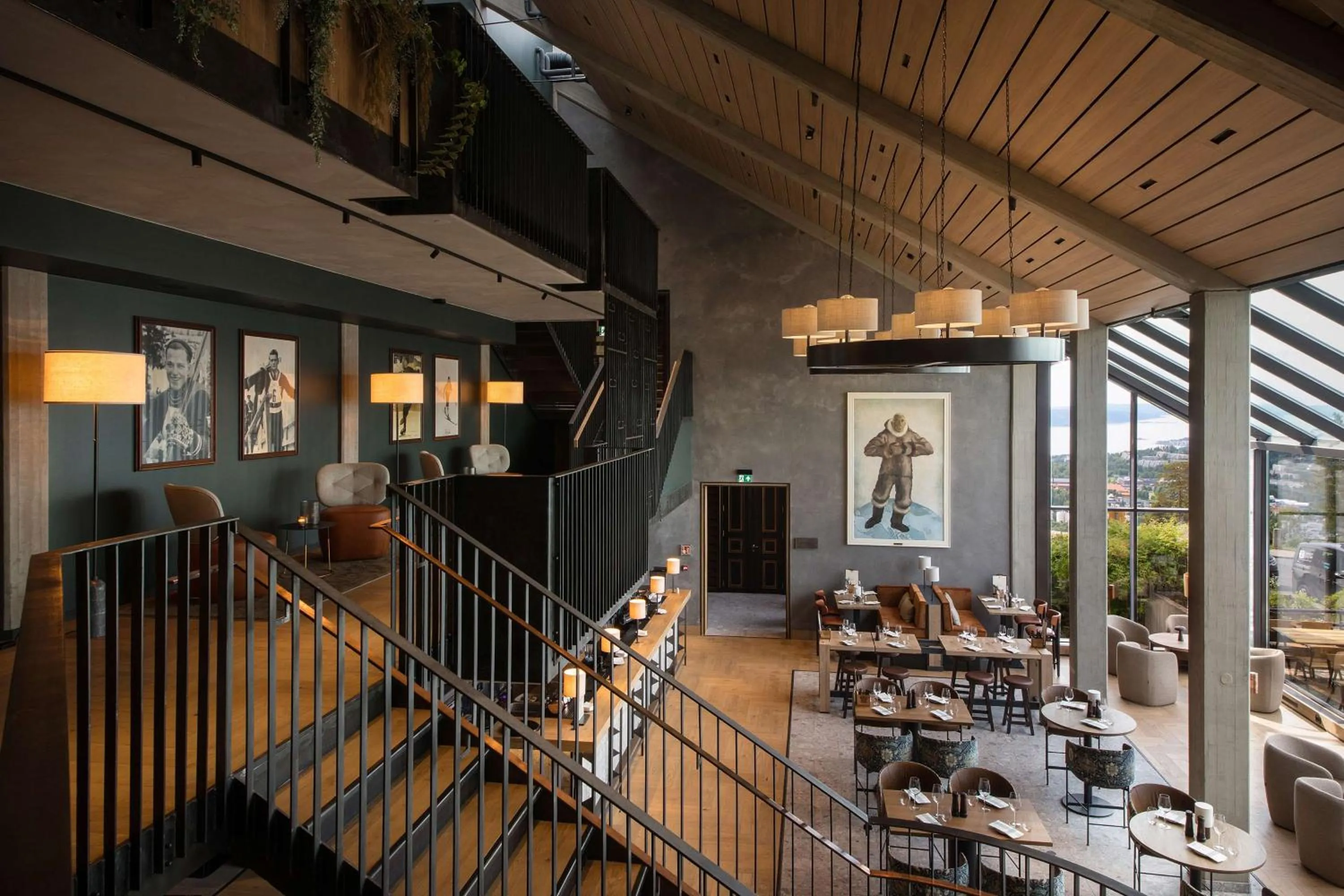 Restaurant/places to eat in Scandic Holmenkollen Park