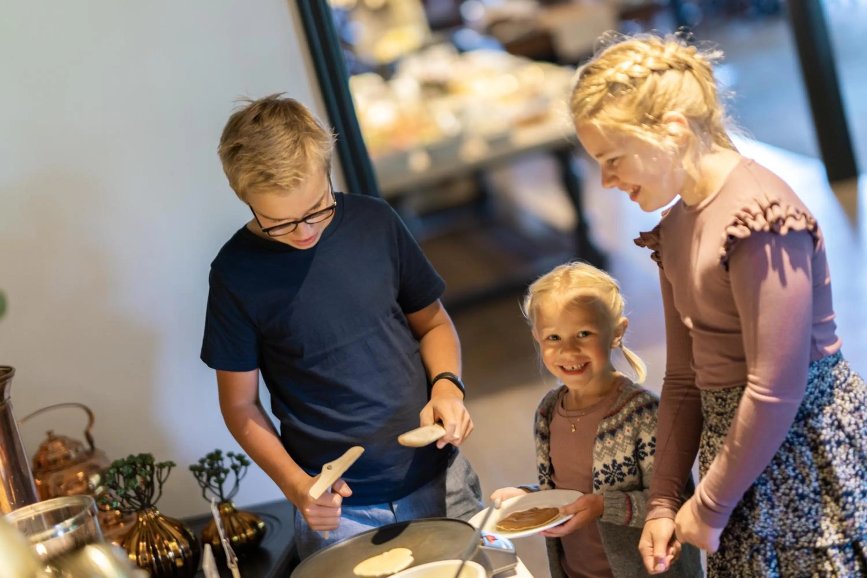 Restaurant/places to eat in Lampeland Hotel