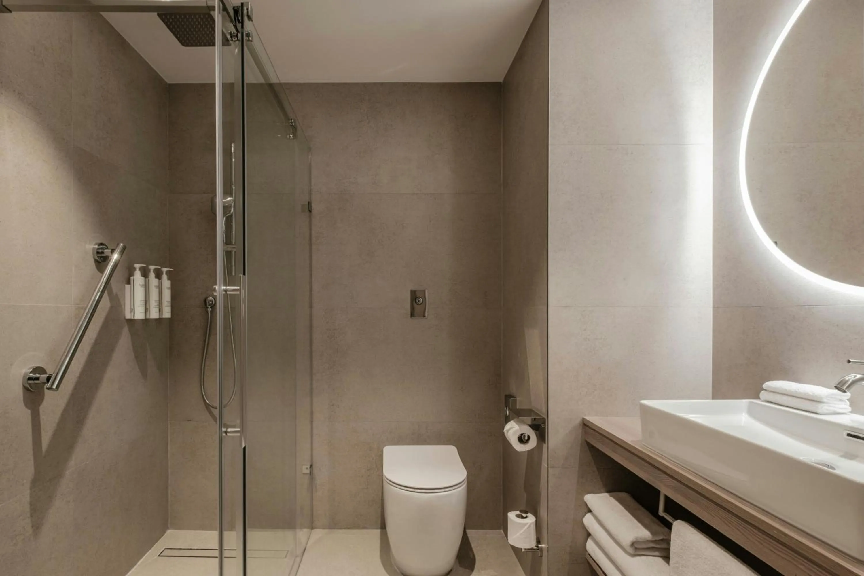 Bathroom in Courtyard by Marriott Sliema