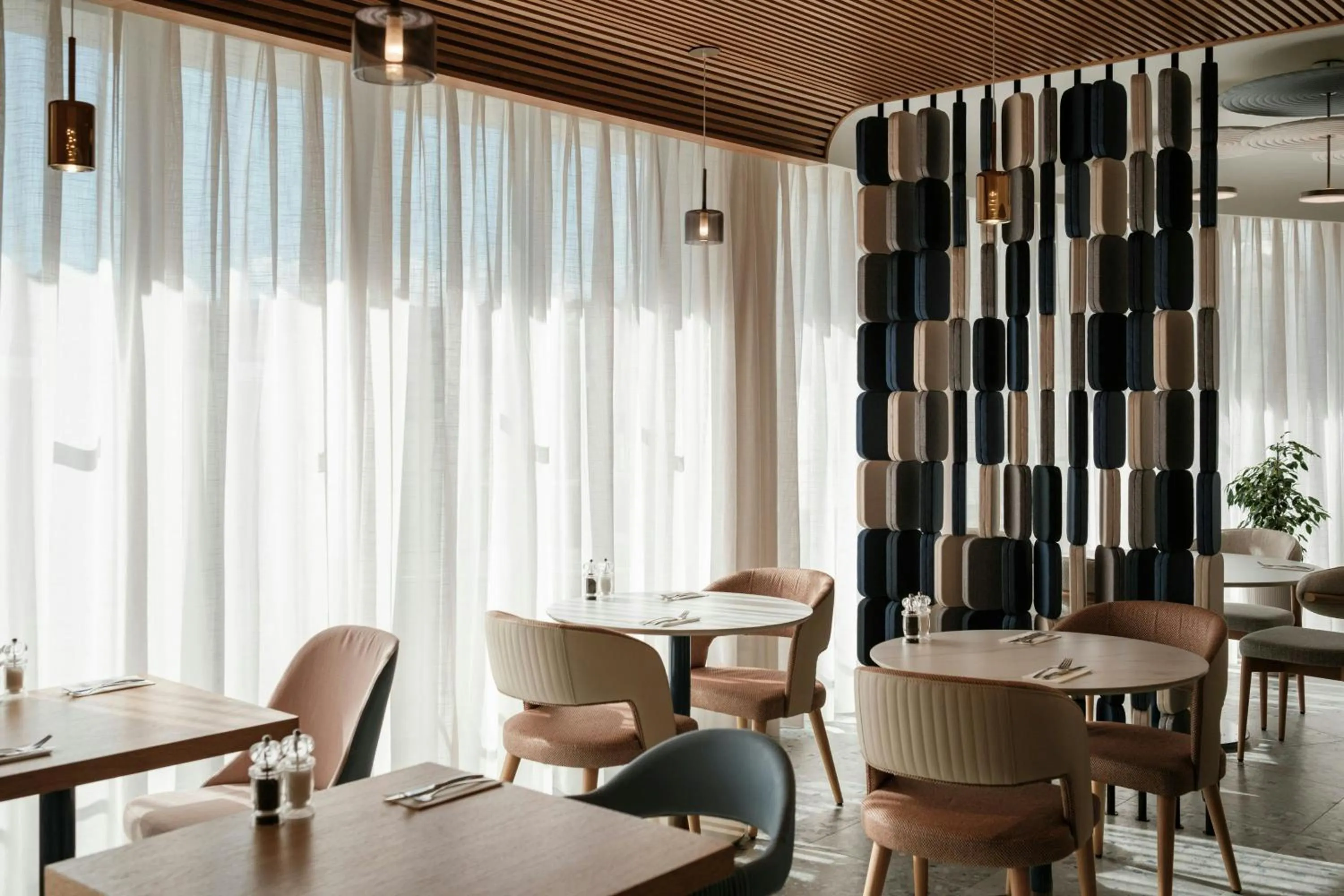 Restaurant/places to eat in Courtyard by Marriott Sliema