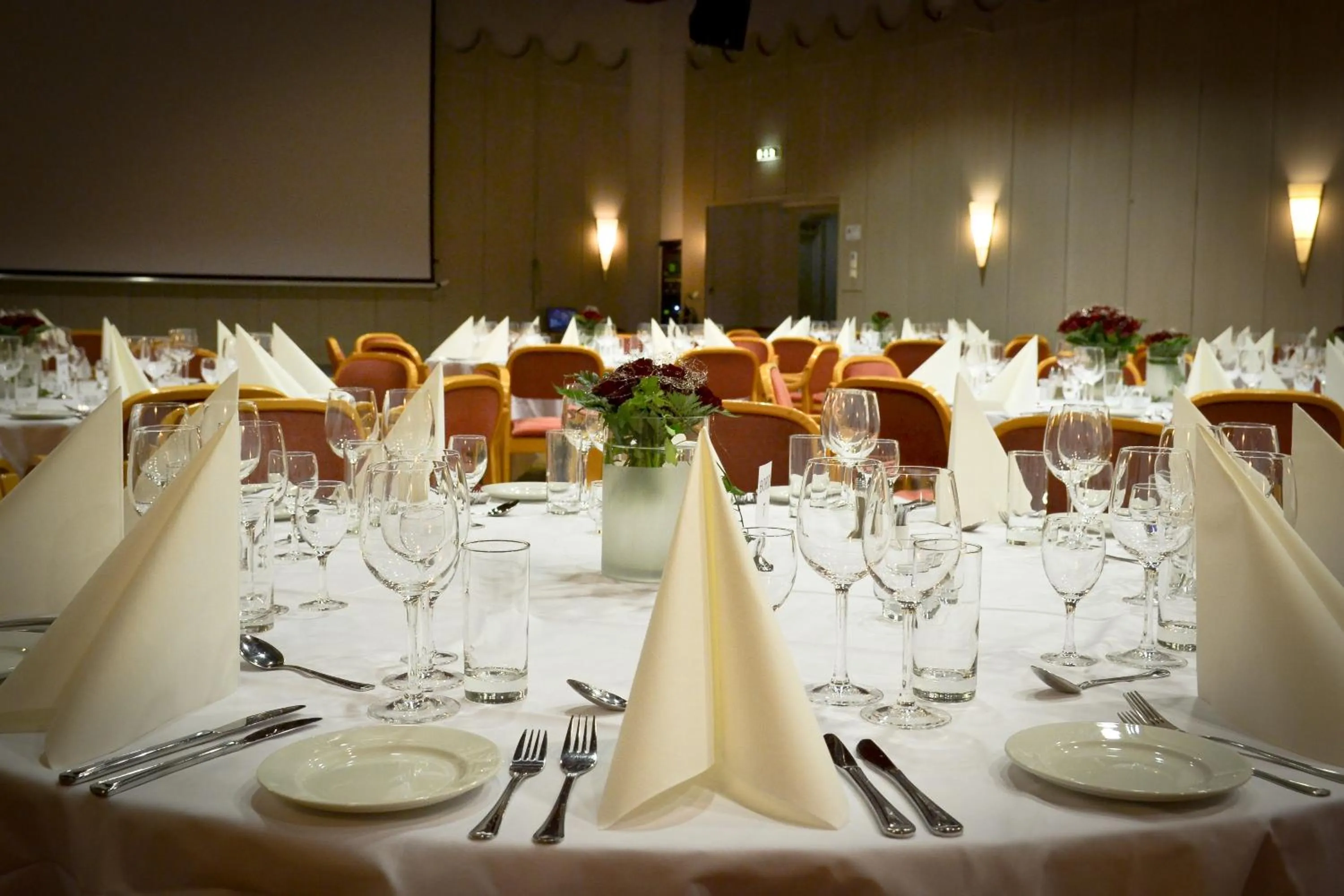 Restaurant/places to eat in Scandic City