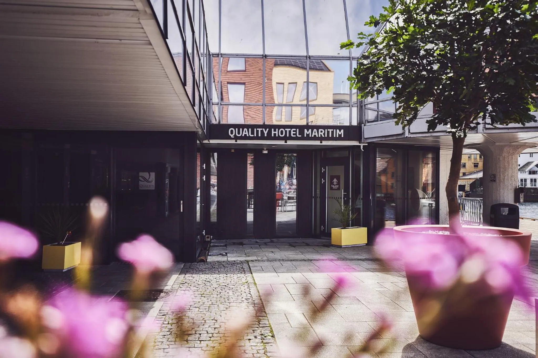 Facade/entrance in Quality Hotel Maritim