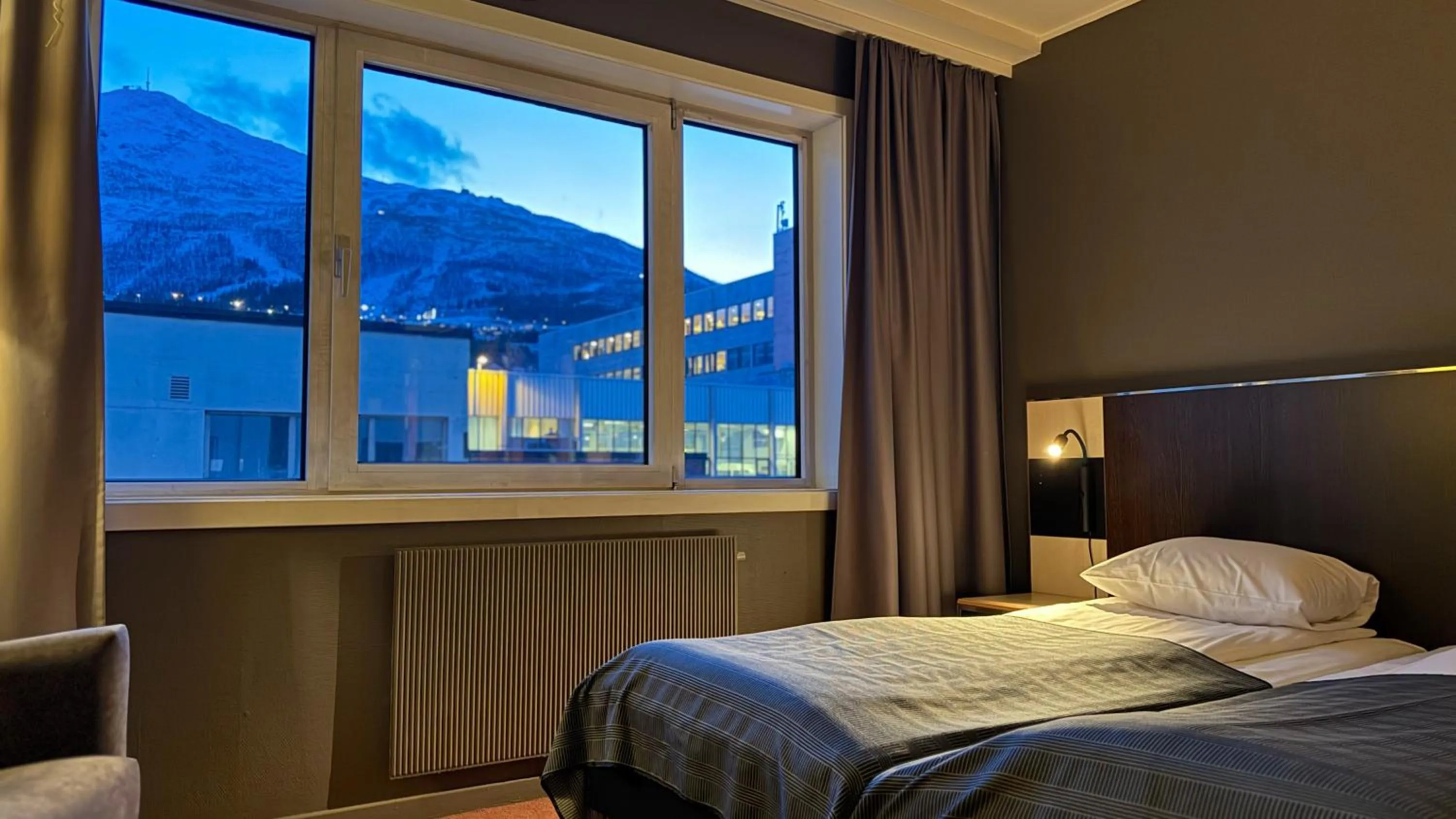 Bed in Quality Hotel Grand Royal