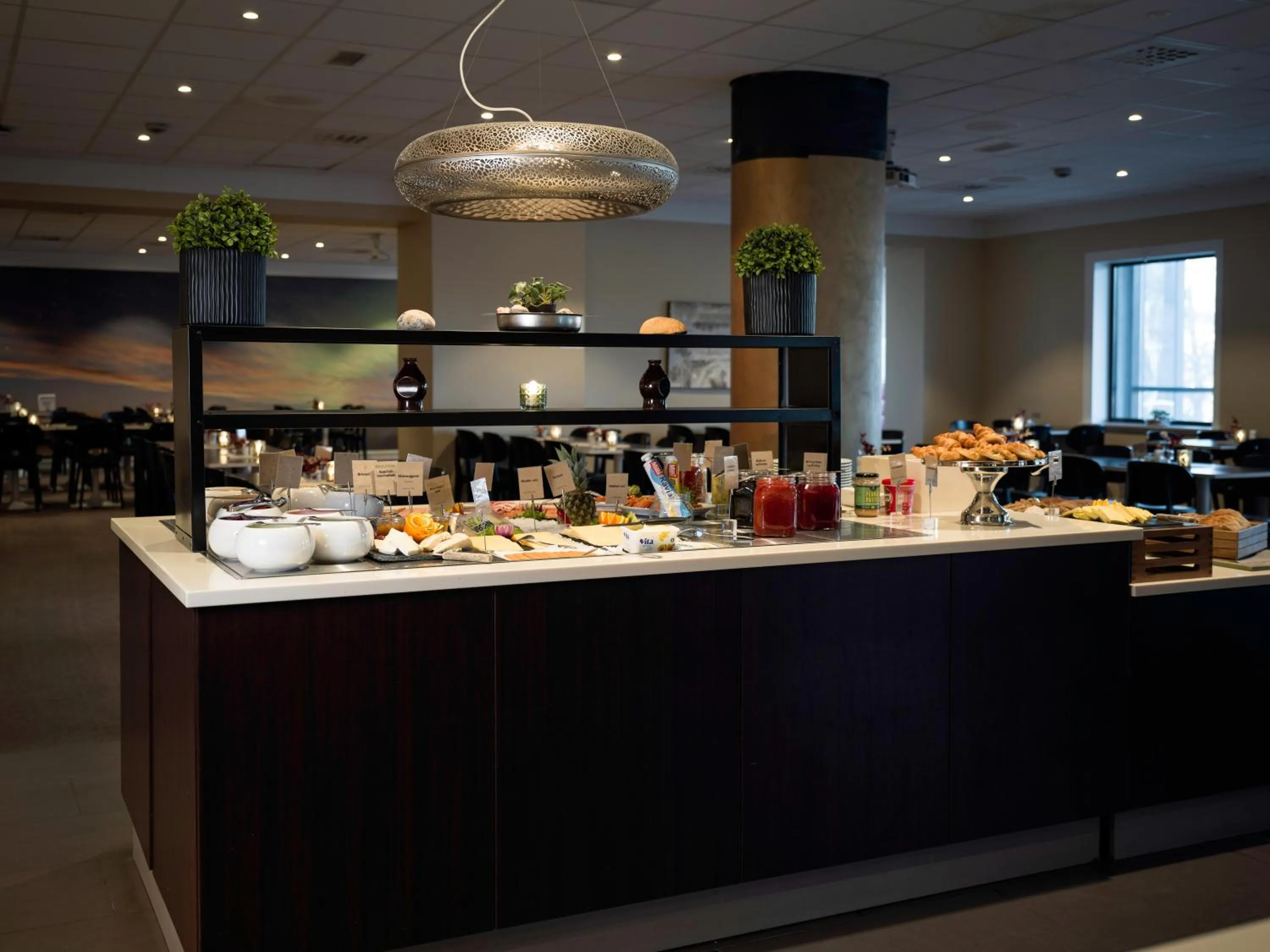 Breakfast in Quality Hotel Grand Royal