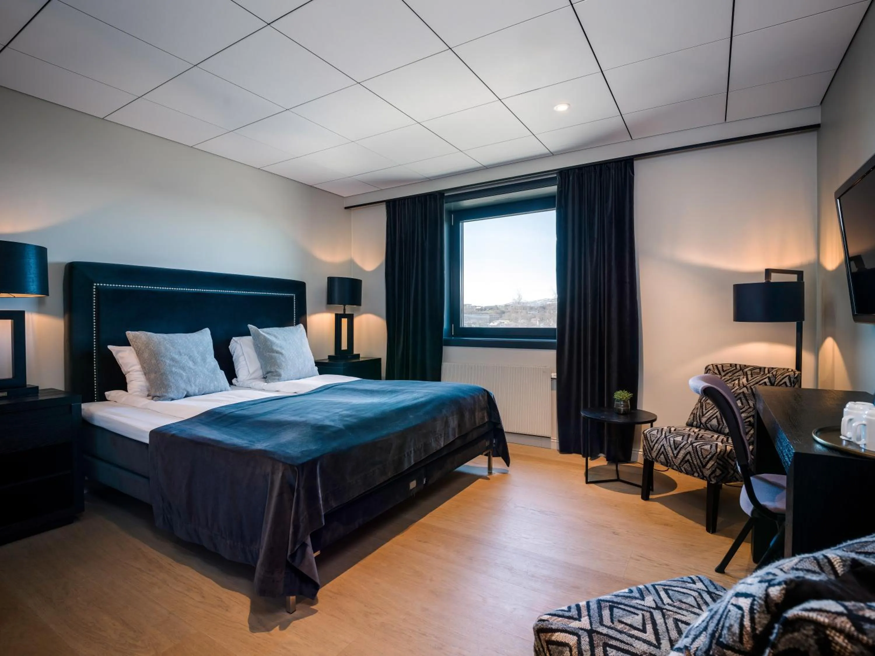 Bedroom, Bed in Quality Hotel Grand Royal