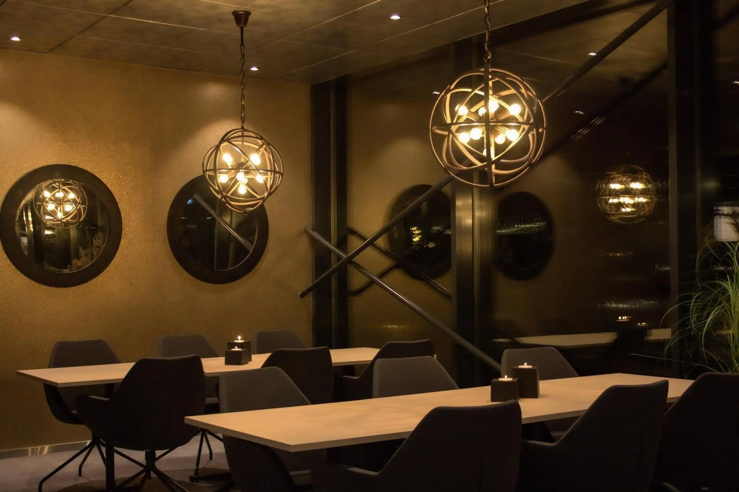 Restaurant/places to eat in Quality Hotel Grand Royal Restaurant/places to eat in Quality Hotel Grand Royal