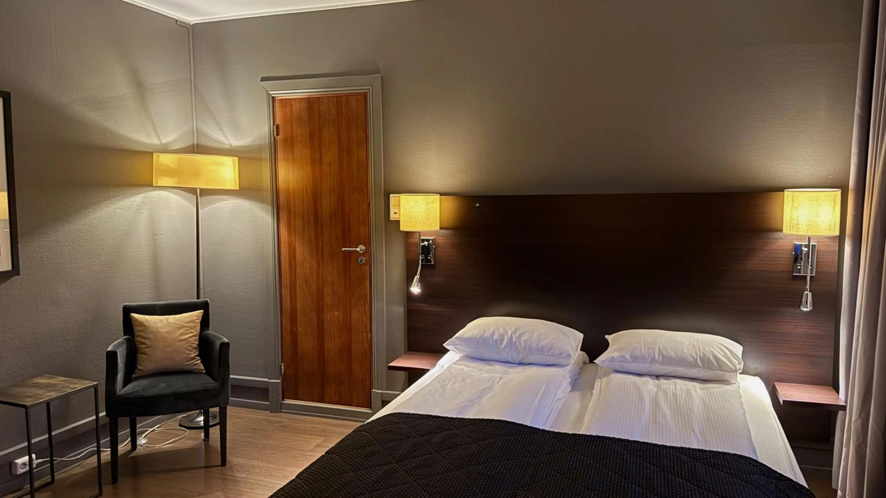 Bed in Quality Hotel Grand Royal