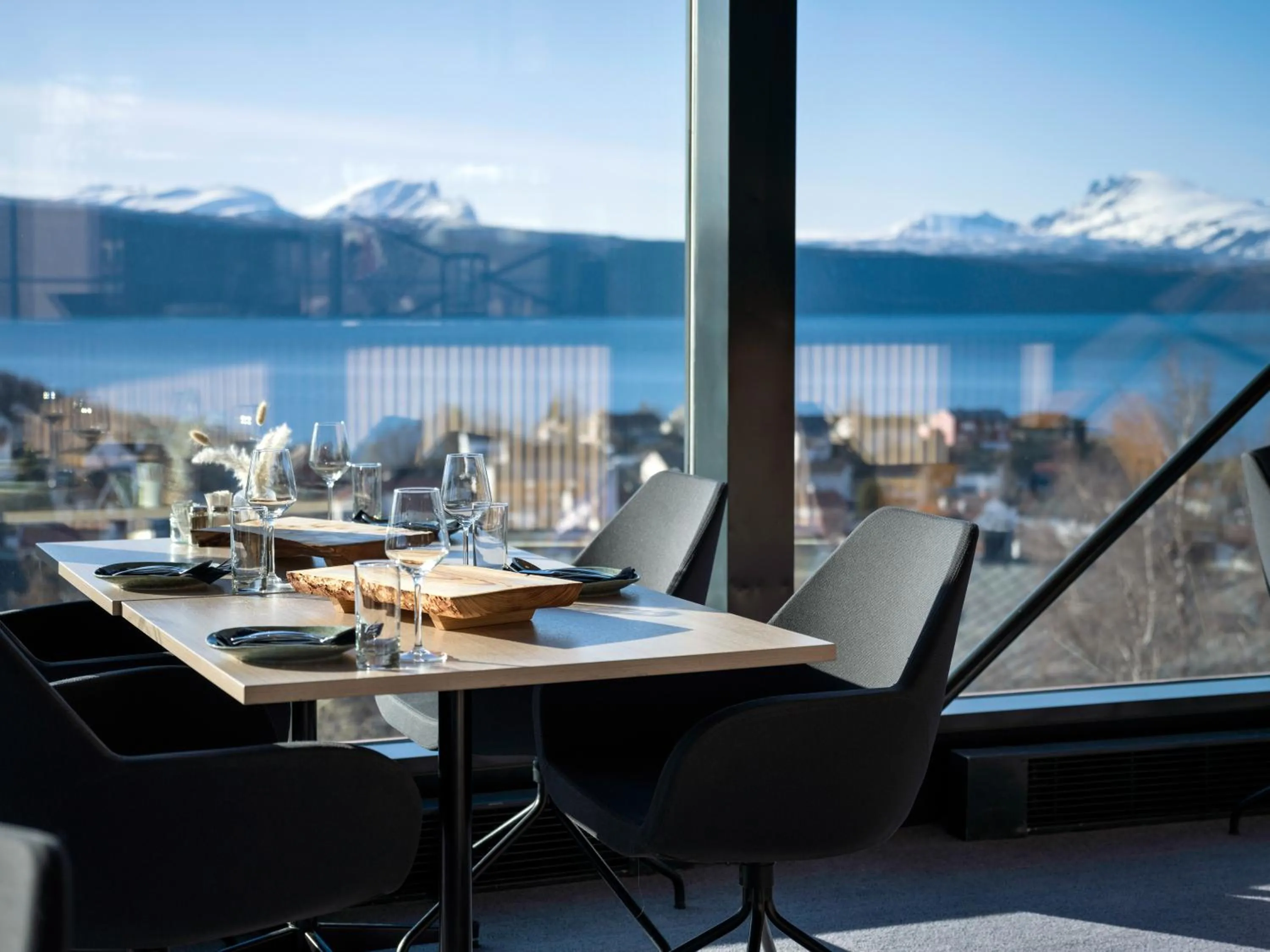 Restaurant/places to eat in Quality Hotel Grand Royal