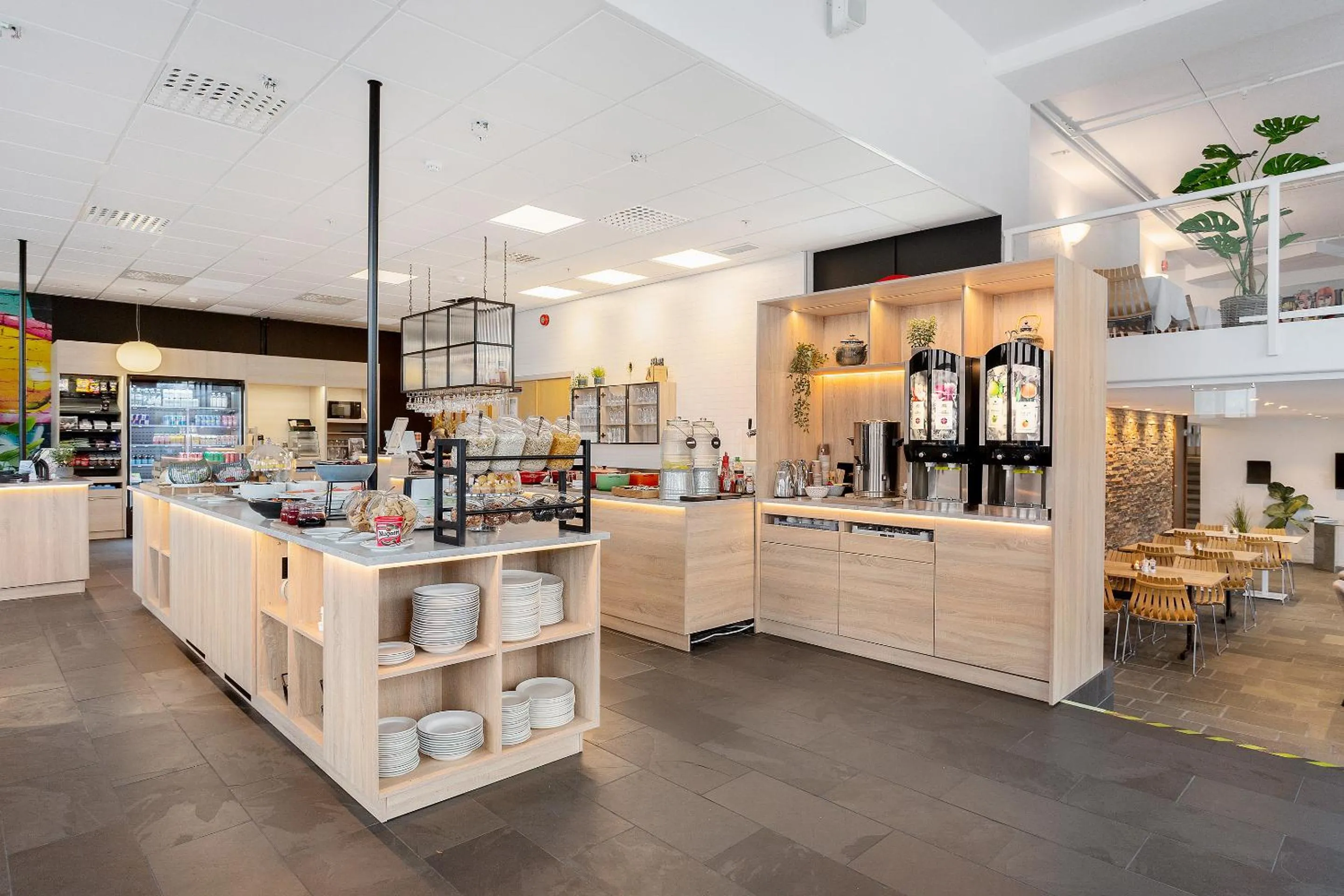 Lobby or reception in Aiden by Best Western Haugesund Airport