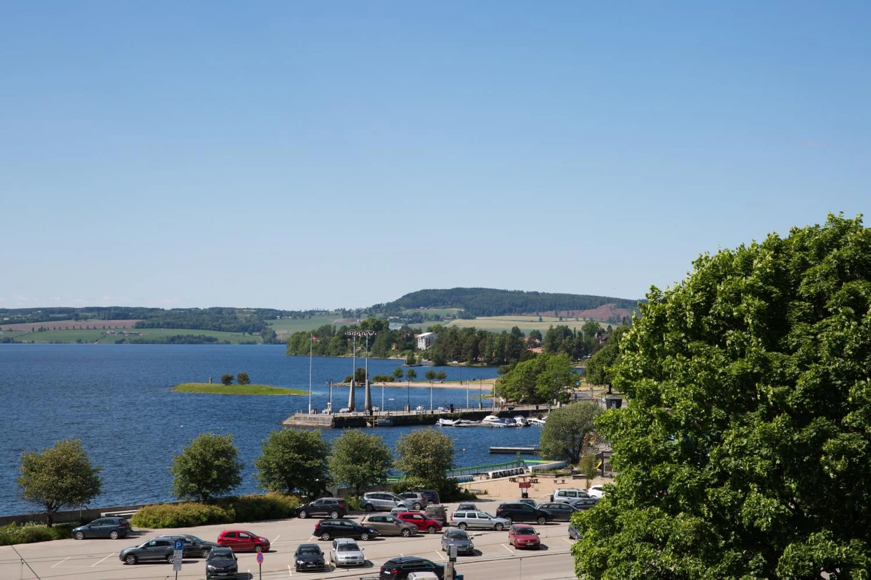 Lake view in Thon Partner Hotel Victoria Hamar