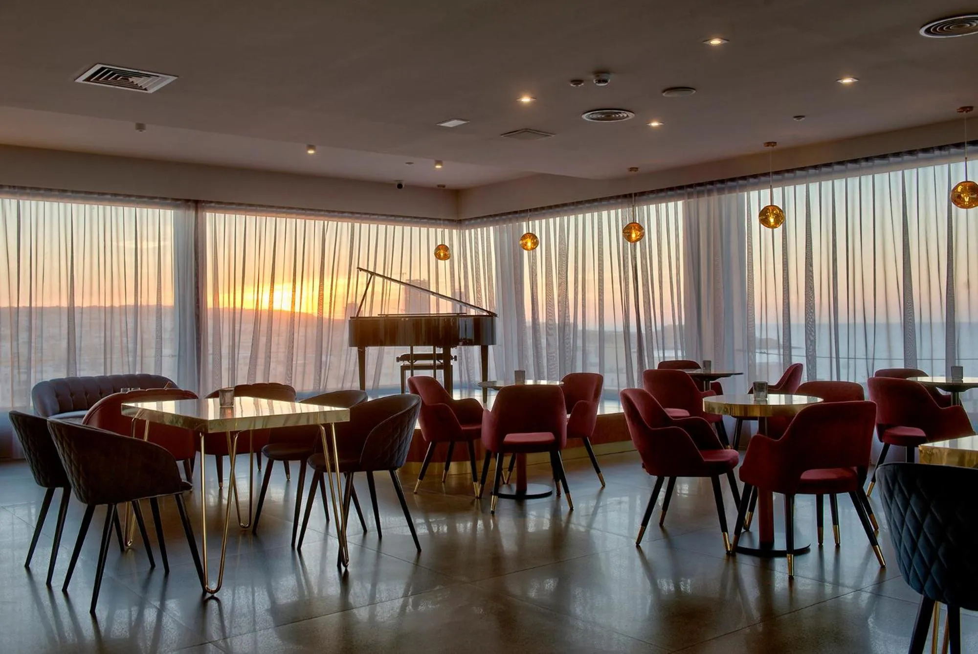 Restaurant/places to eat in The Preluna Hotel