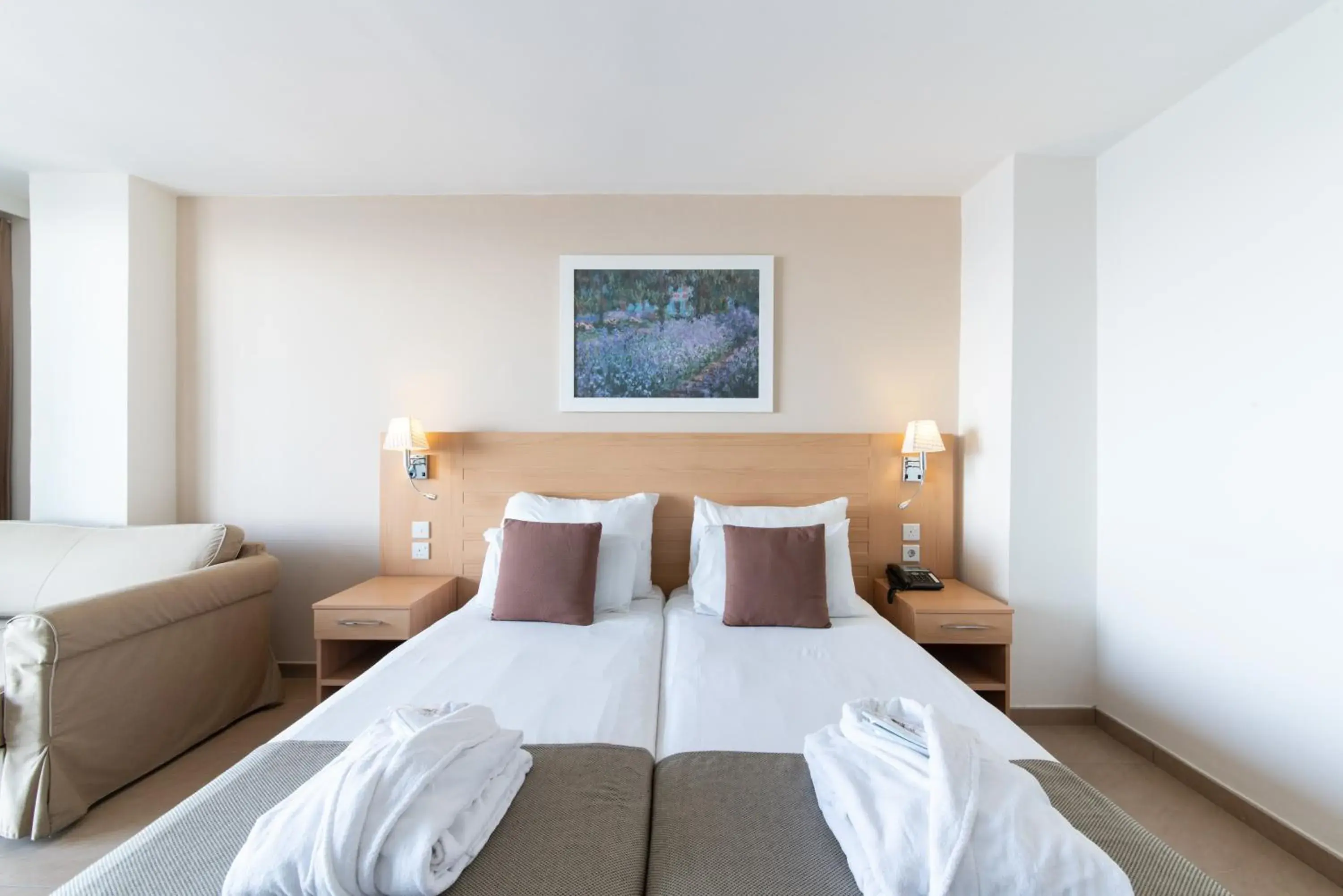 Bed in The Preluna Hotel Bed in The Preluna Hotel