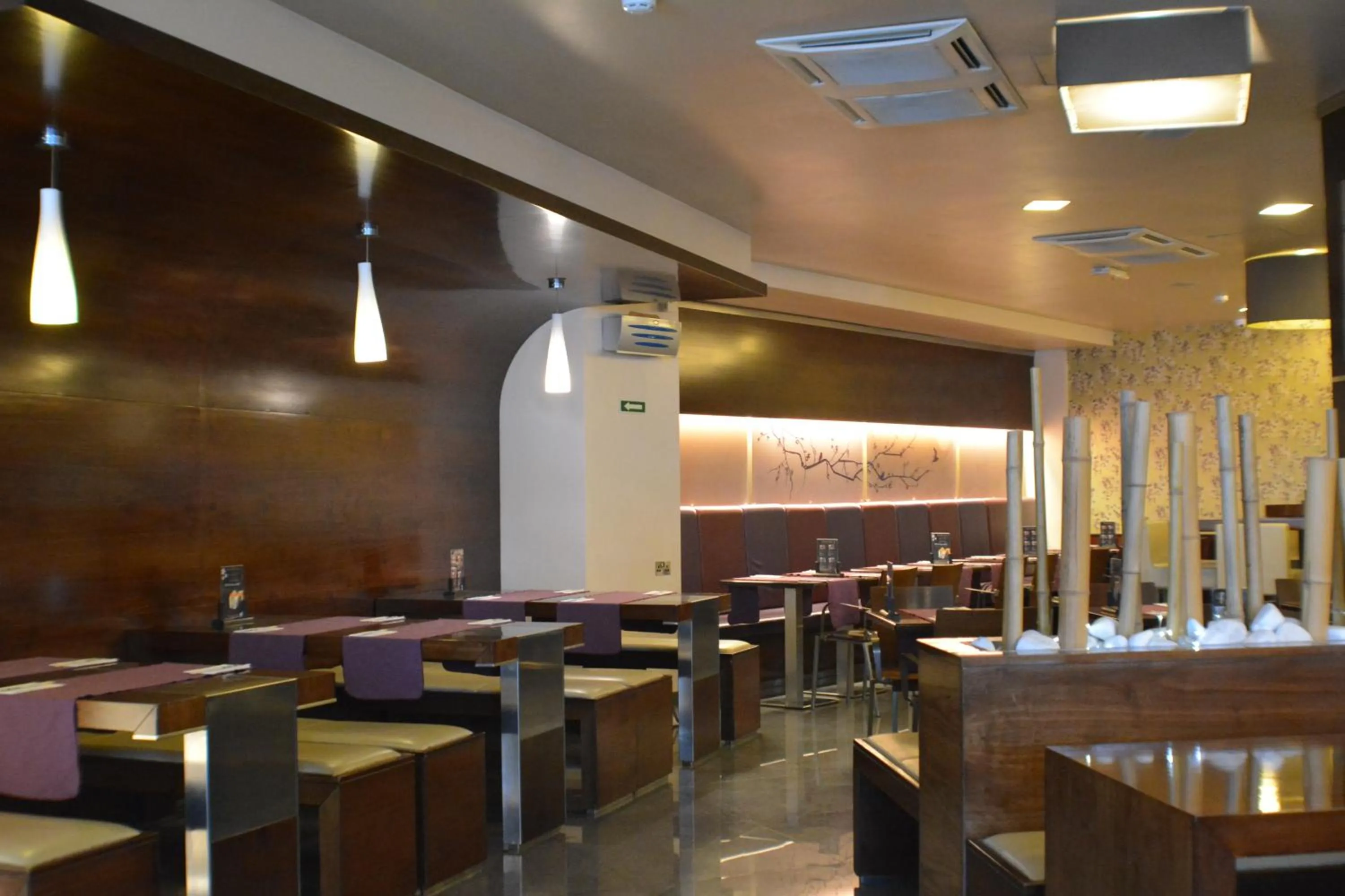 Restaurant/places to eat in The Preluna Hotel