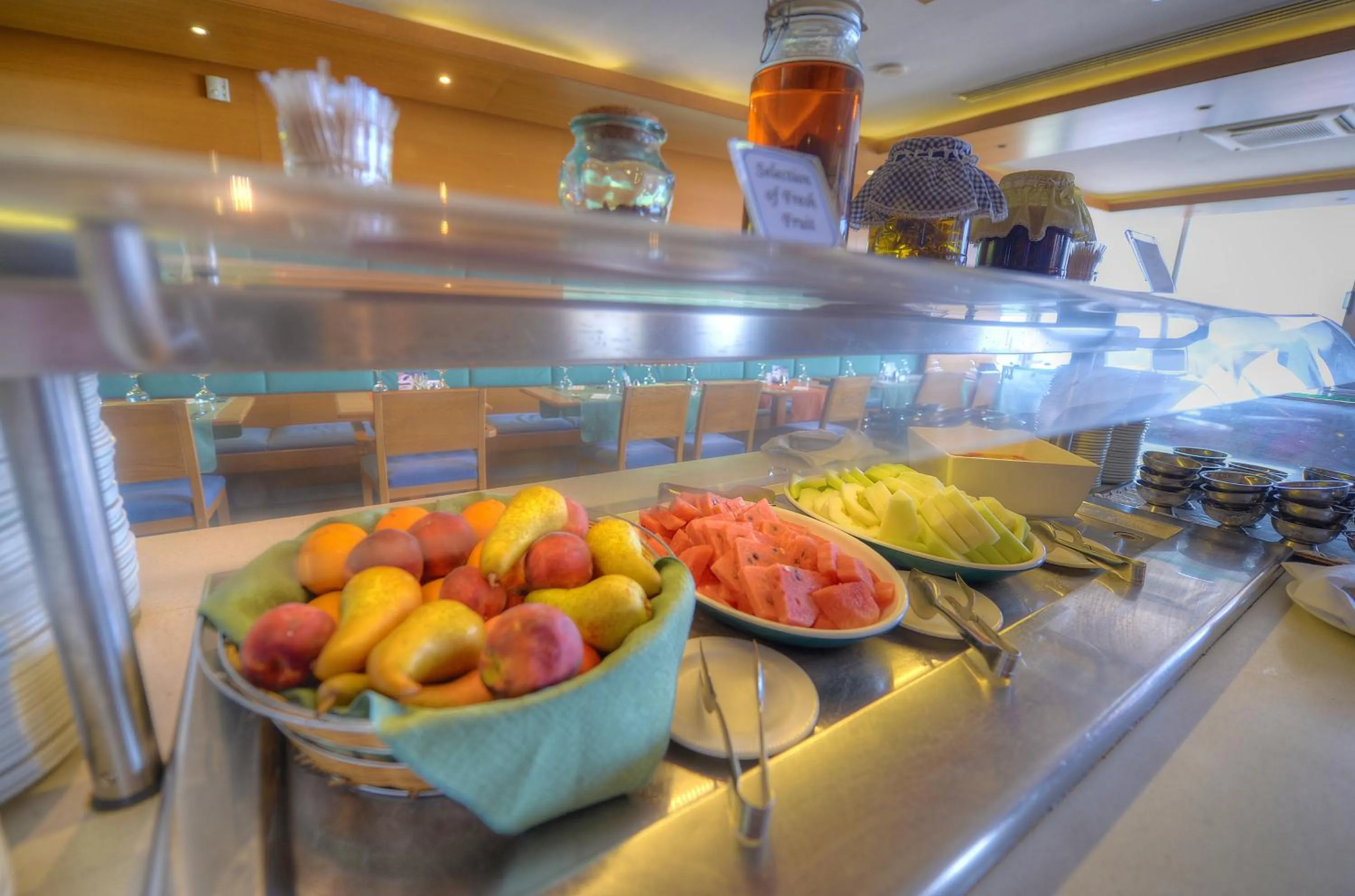 Restaurant/places to eat in The Preluna Hotel