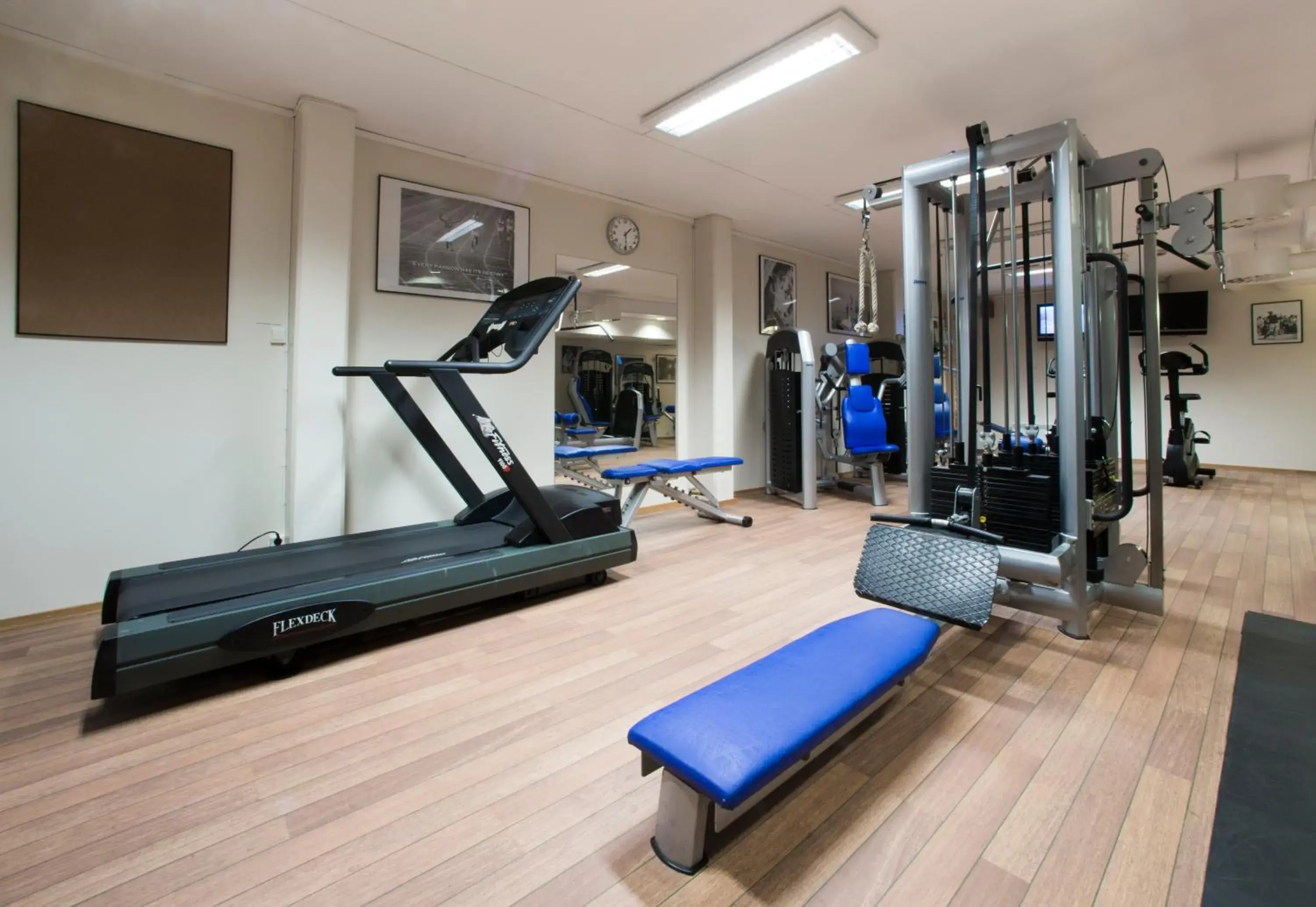 Fitness centre/facilities in Home Hotel Park Fitness centre/facilities in Home Hotel Park