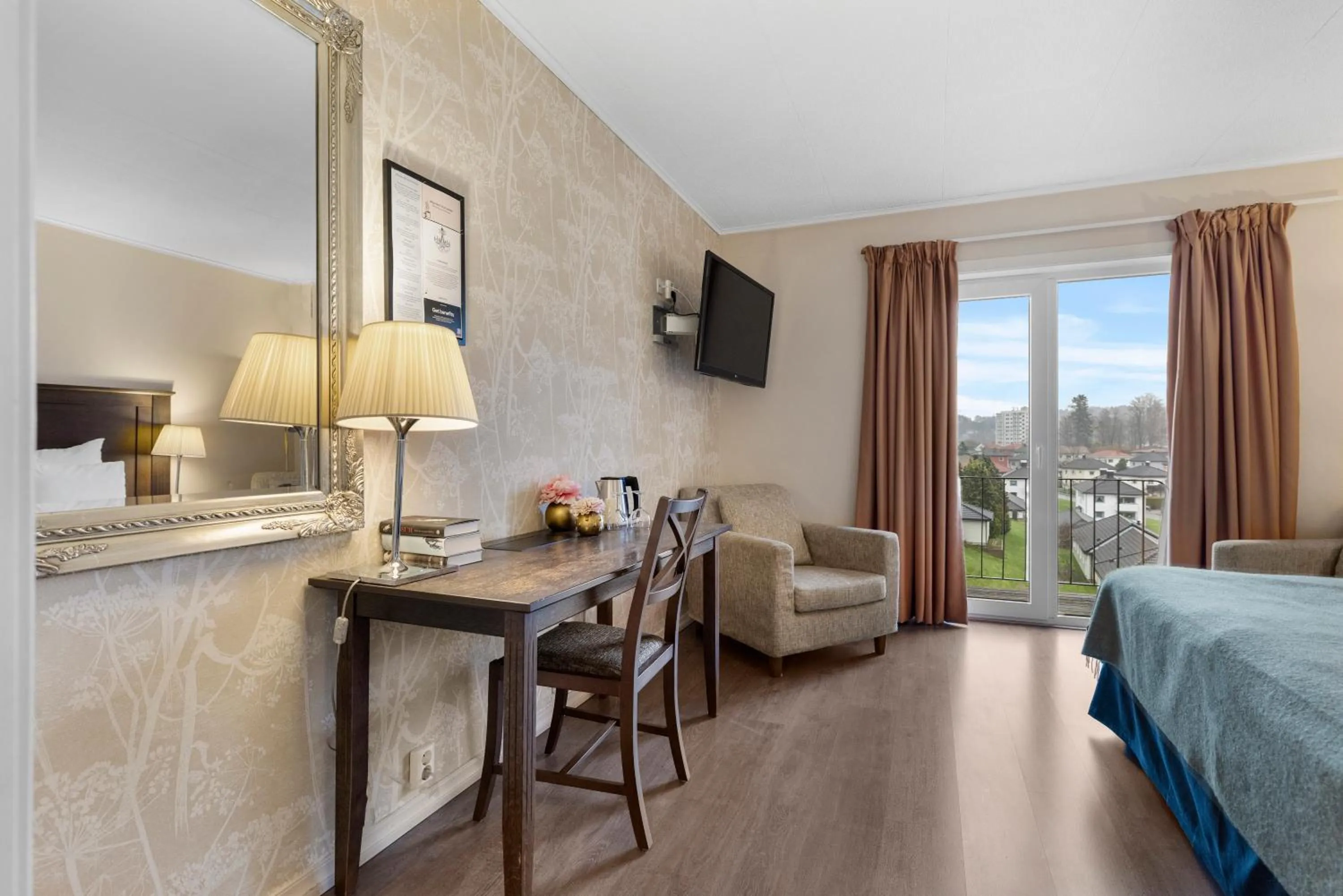 View (from property/room), Bed in Home Hotel Park